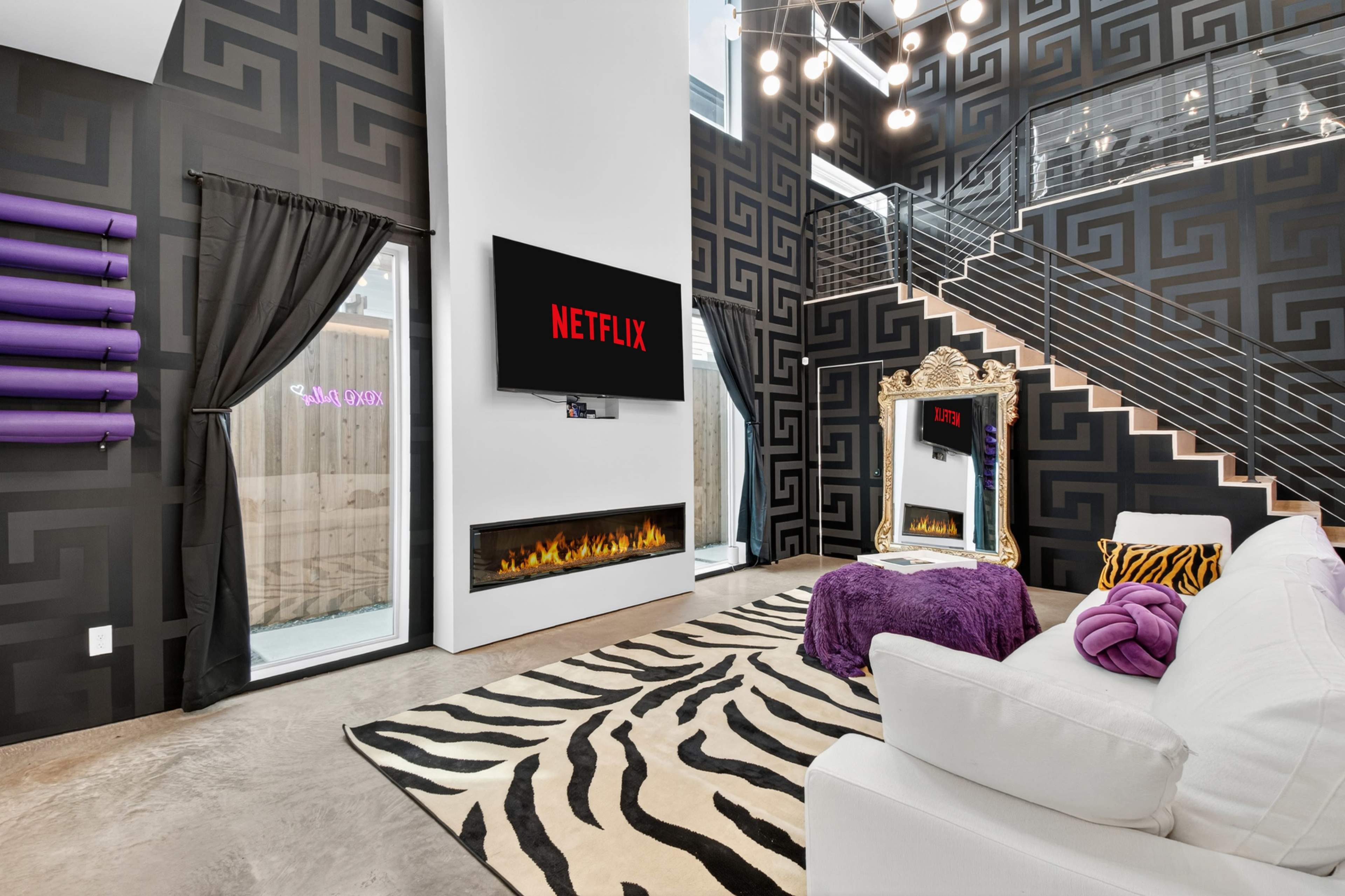 Monroe House Image in West Dallas, Dallas, TX