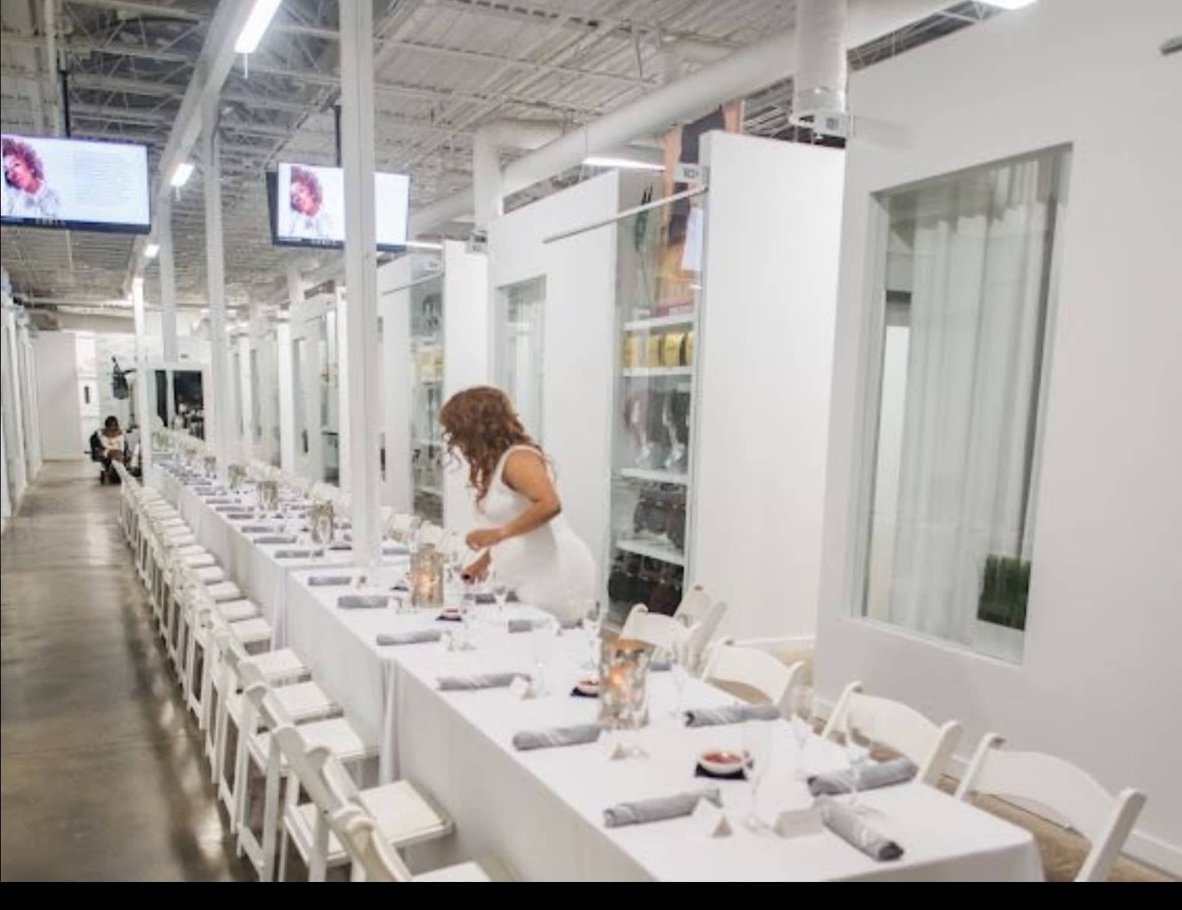 Luxury Salon Suites for Elite Beauty Professionals – Elevate Your Brand at Runway Curls Salon Suites Image in Morningside-Lenox Park, ATLANTA, GA