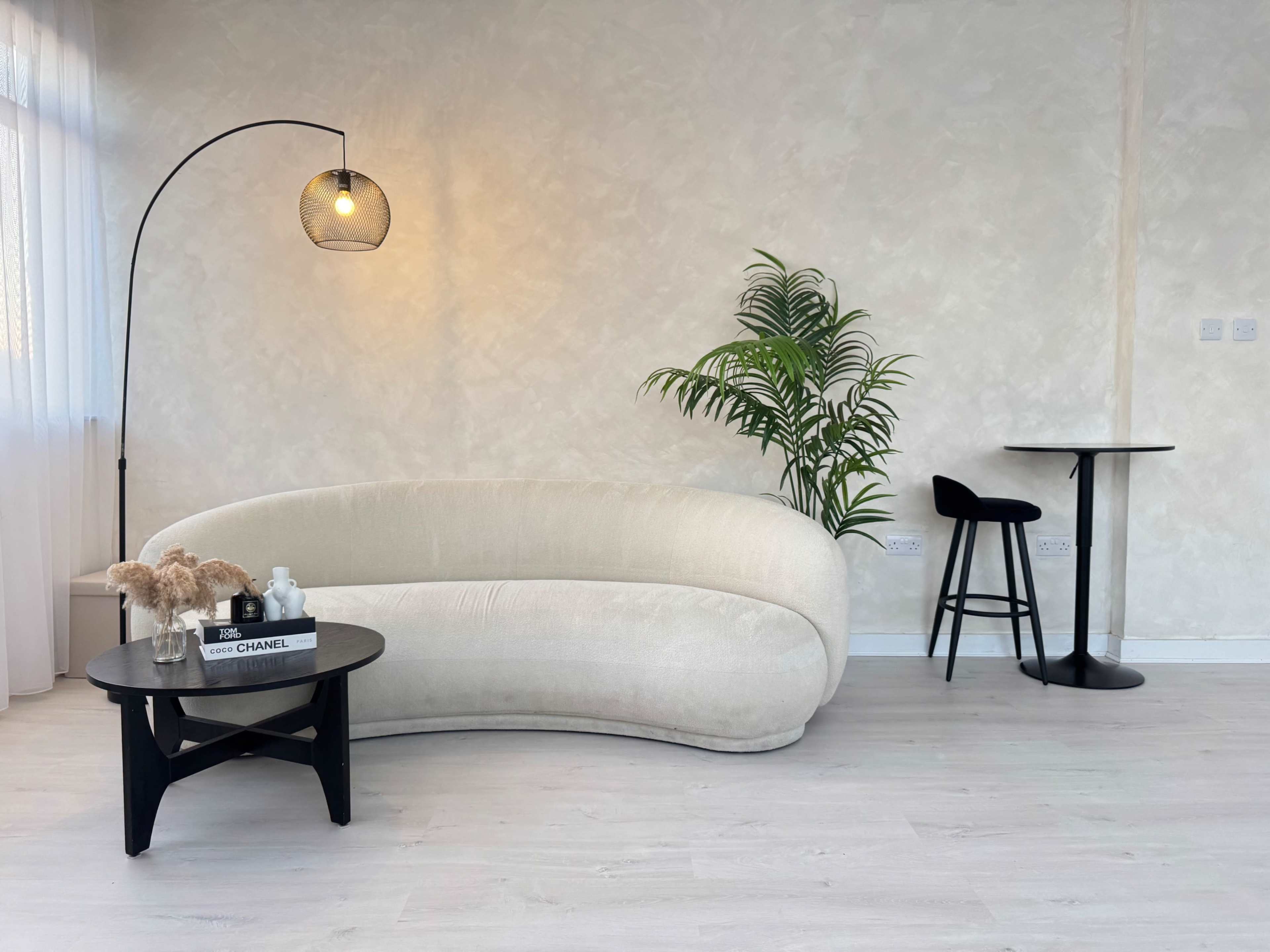Lifestyle Content Studio with Natural Lighting Image in London, London, ENG