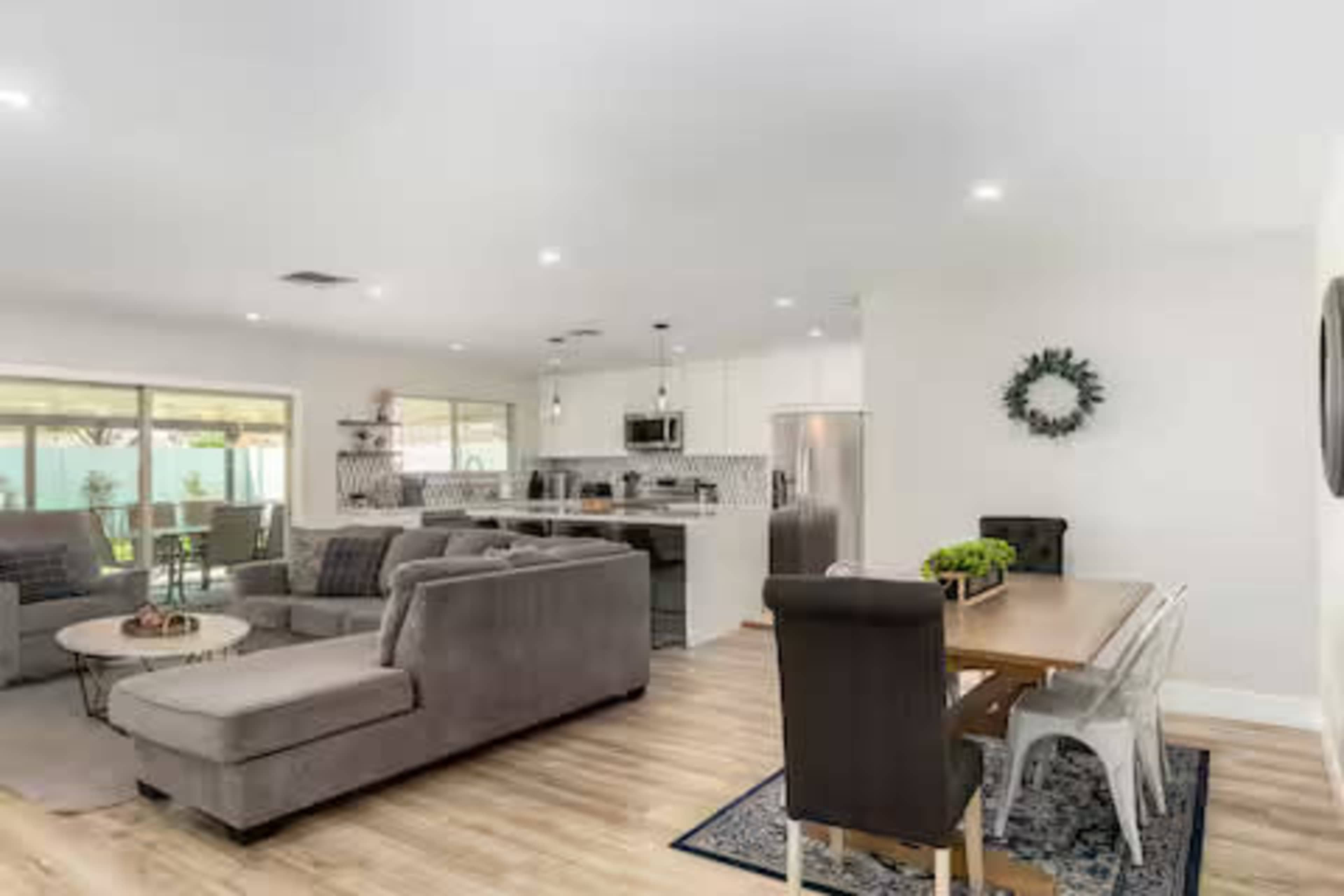 4 Bedroom Mesa Oasis with Putting Green and Heated Pool! Image in Mesa, Mesa, AZ