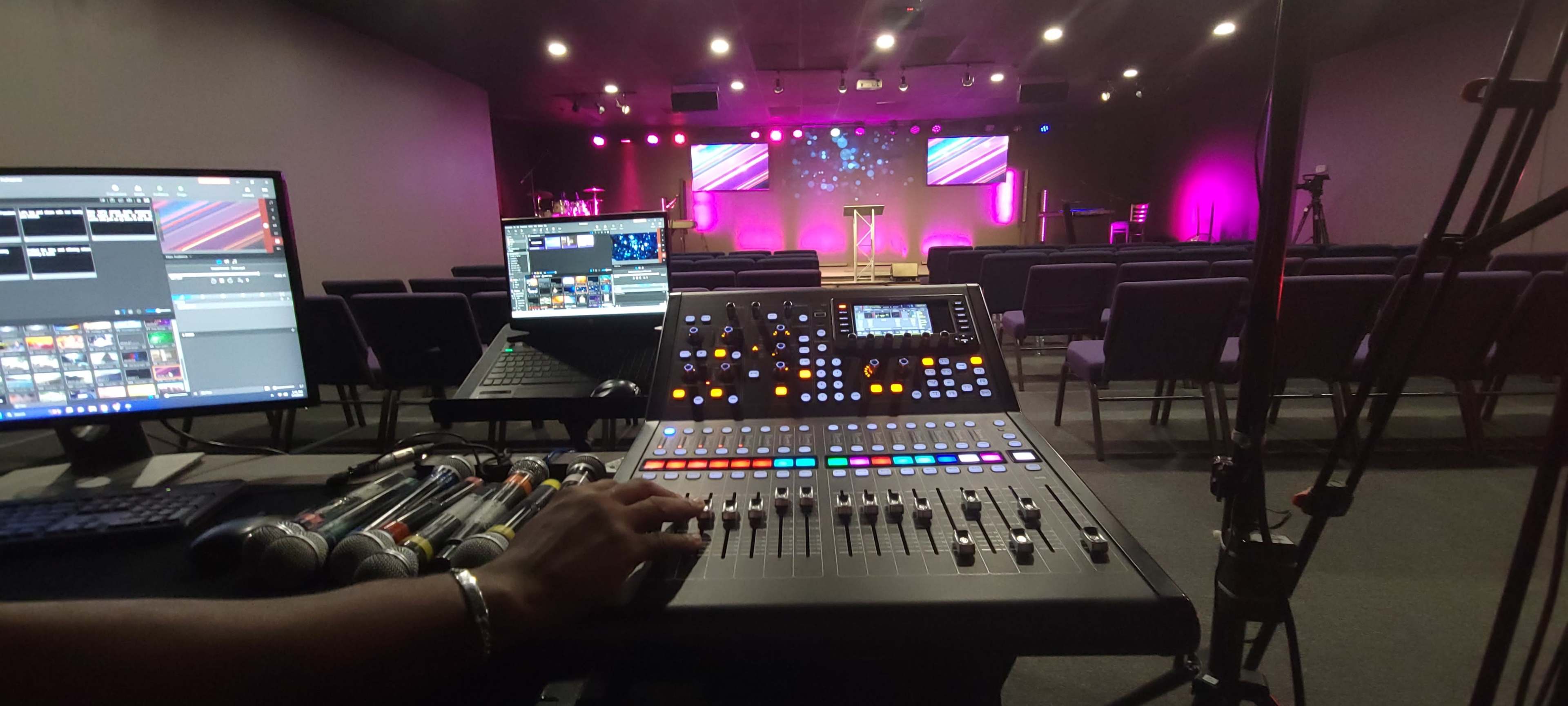 Cutting-Edge Event Venue: Where Technology Meets Experiences Image in Addicks / Park Ten, Houston, TX