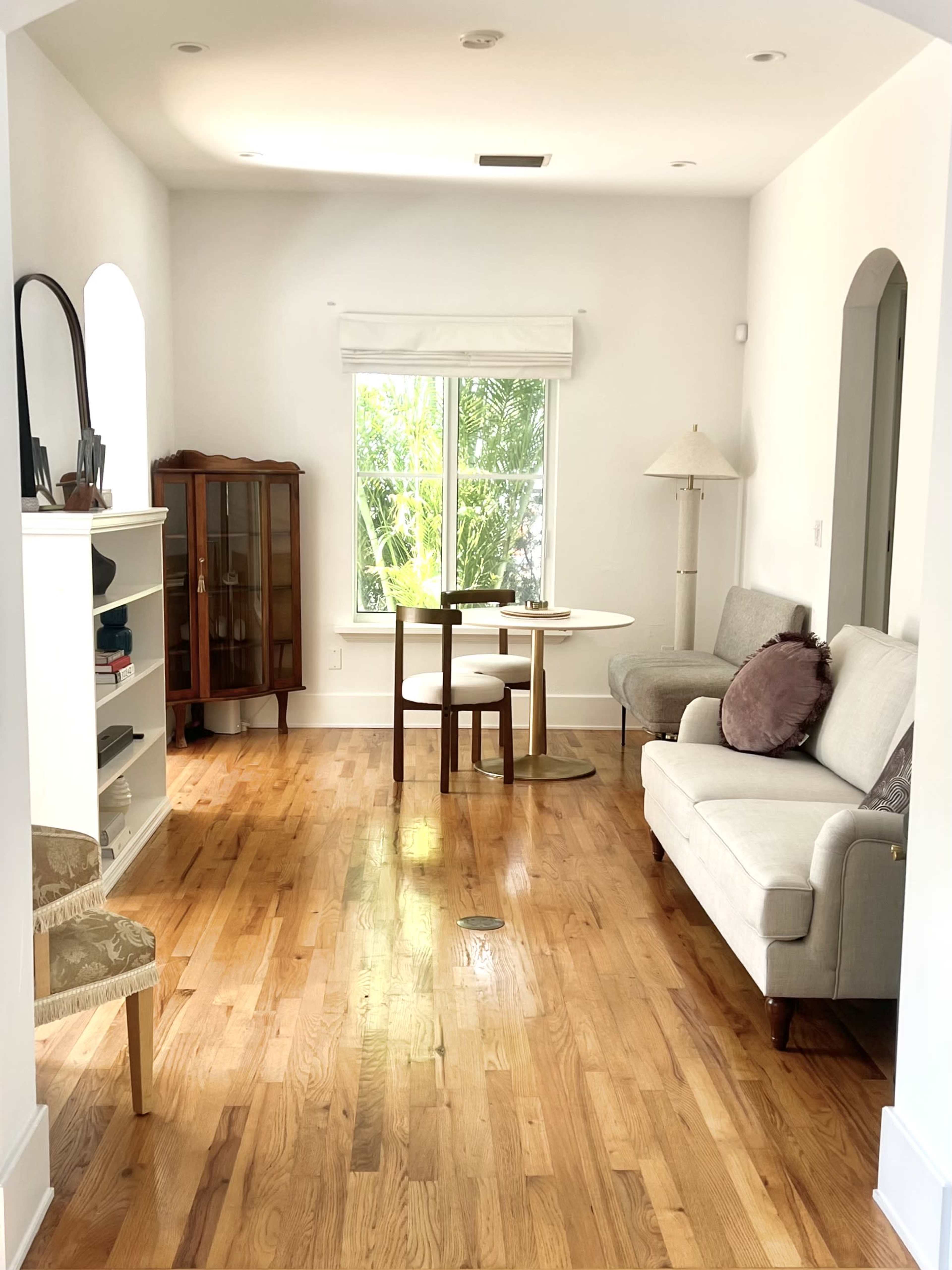 Spanish Style House with Midcentury Stylish Interior Image in Granada, Miami, FL