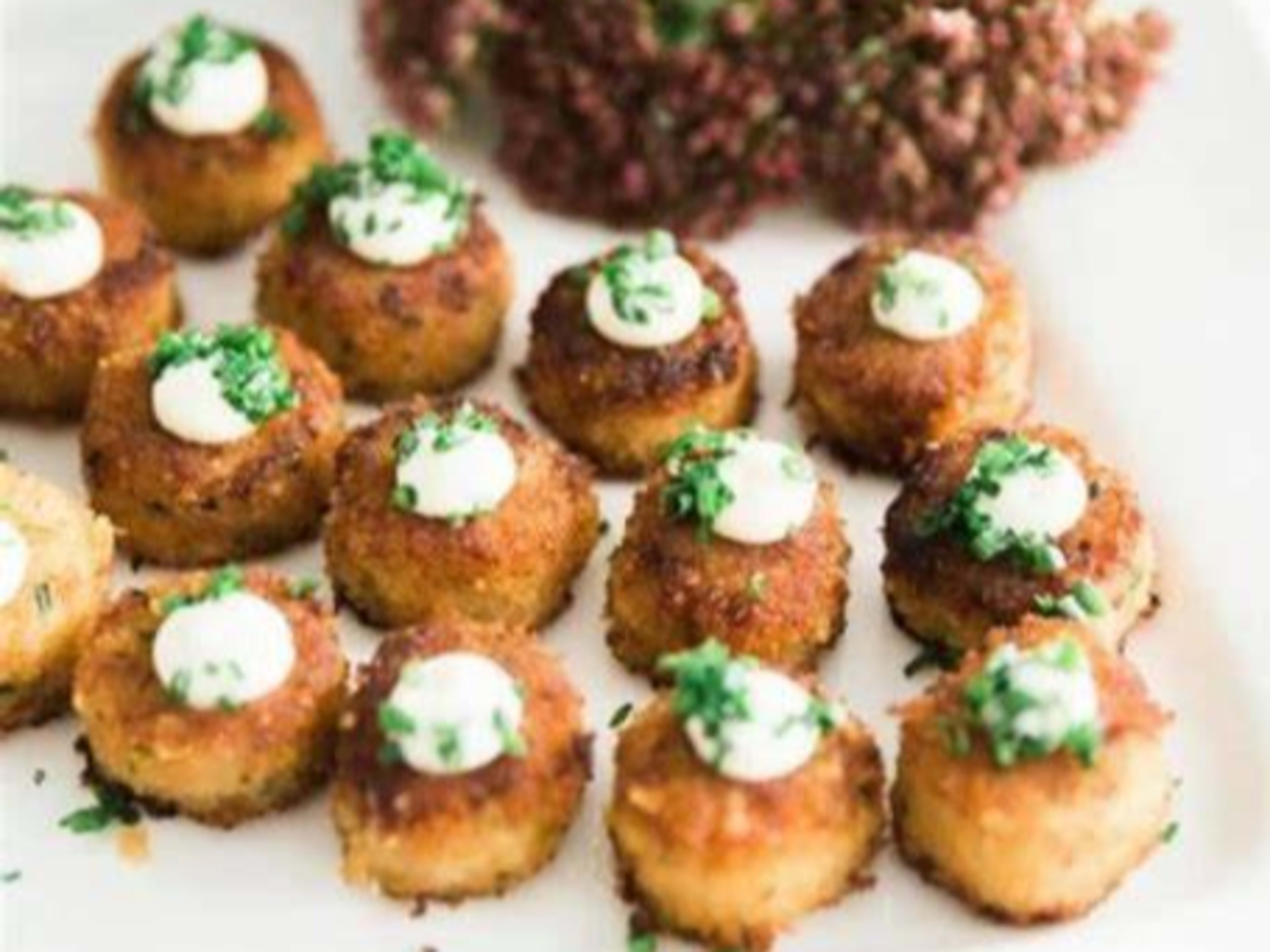 MINIATURE CRAB CAKE PLATTER