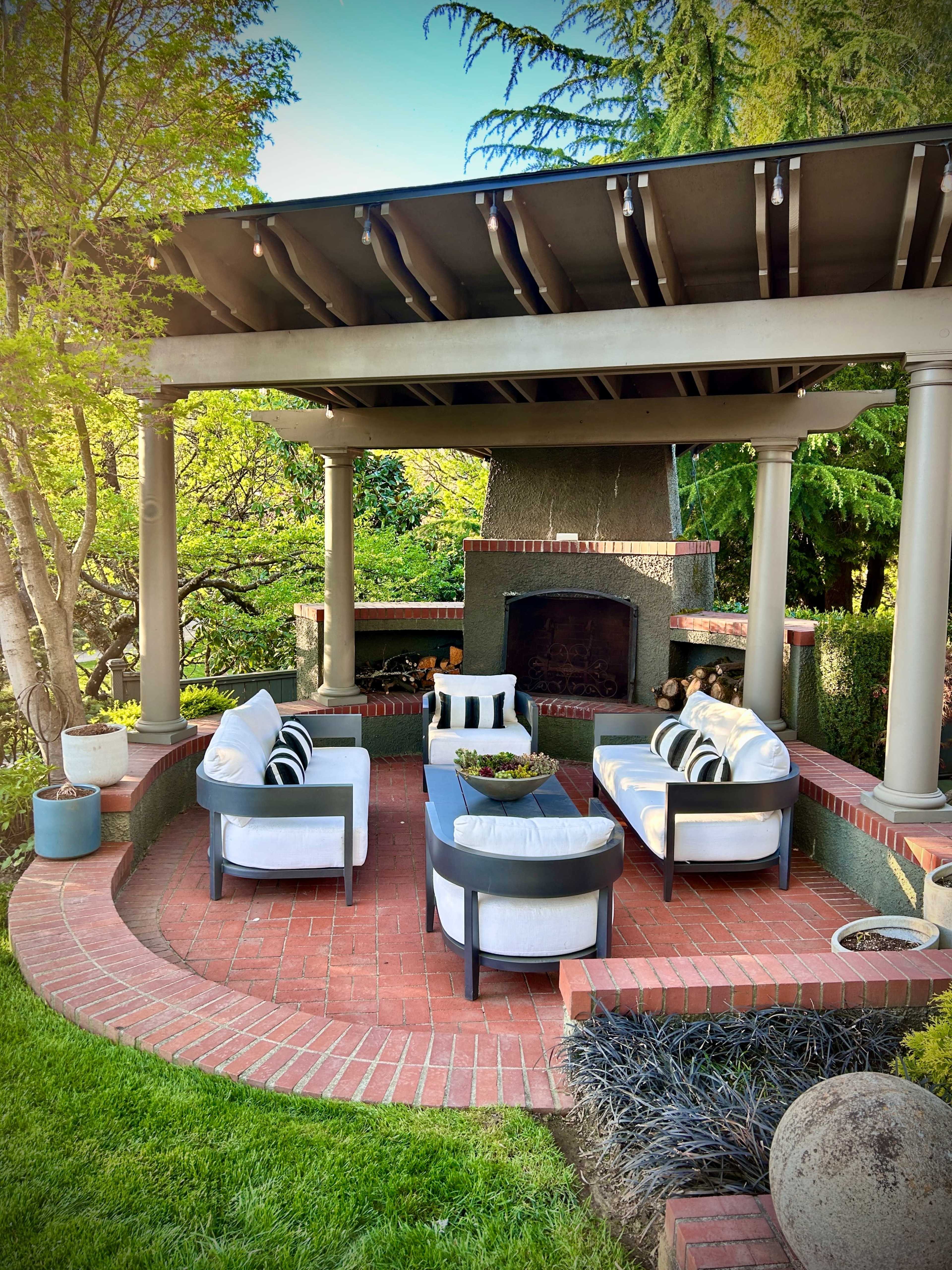 Historic Portland Estate & Private Garden for Gatherings, Creative Productions & Elevated Events Image in Southeast Portland, Portland, OR