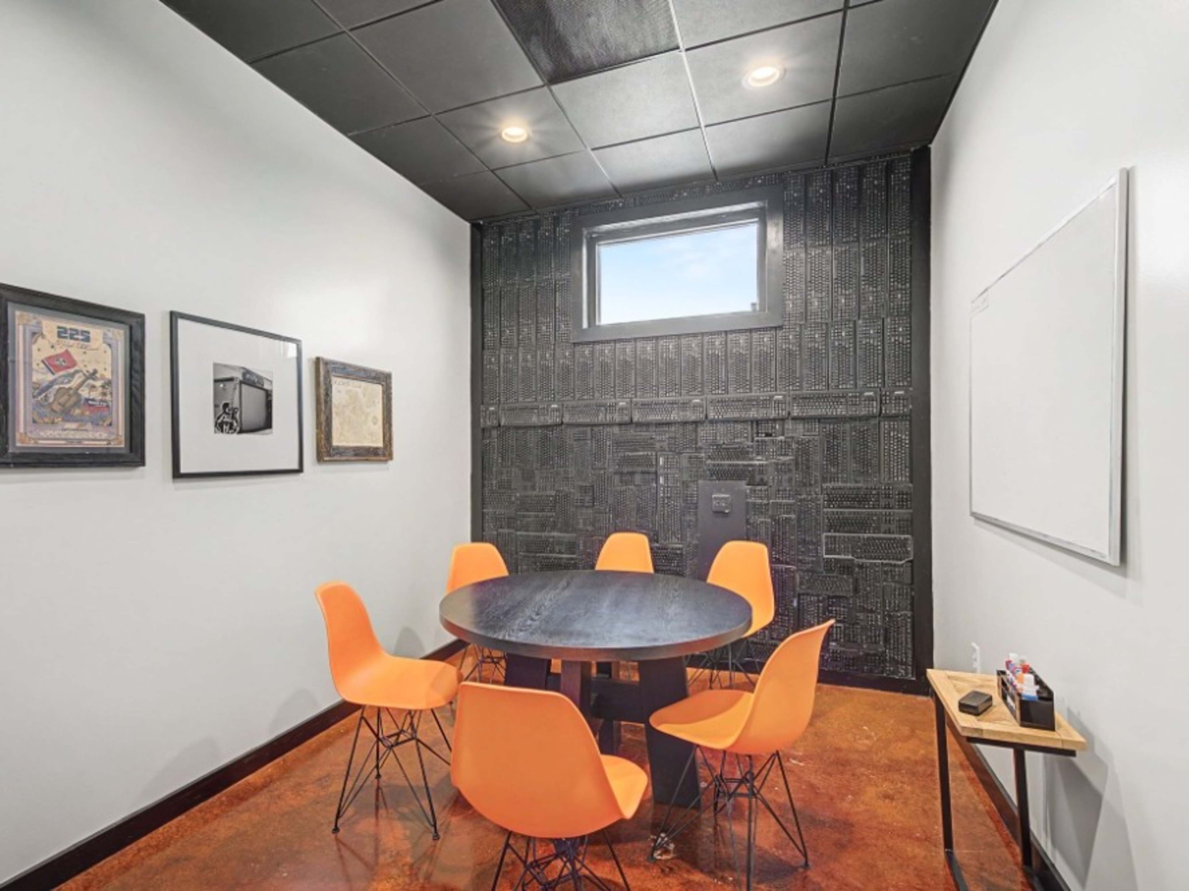Private Meeting Room 