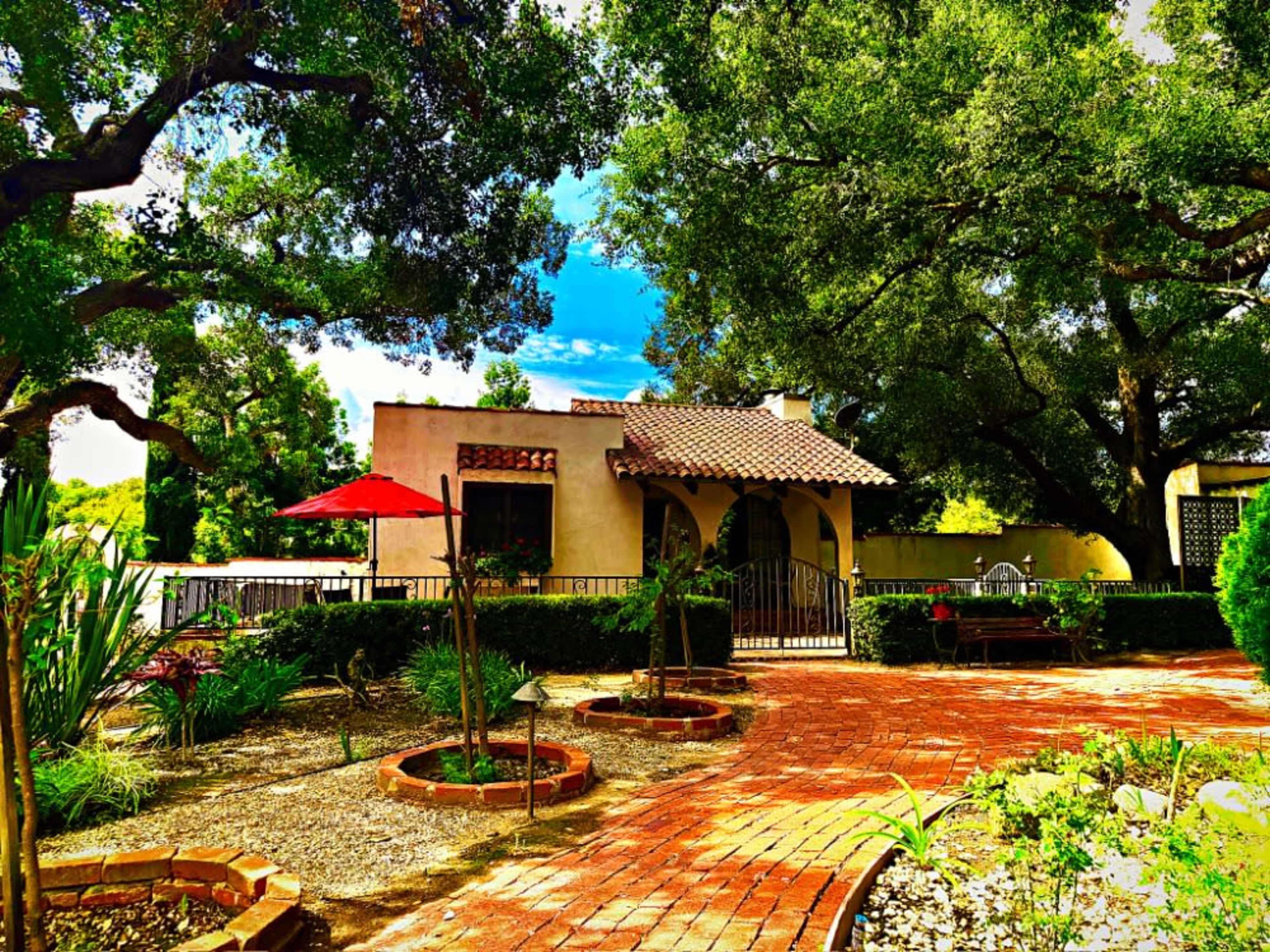 Bridal Suite | Oak Haven Casita