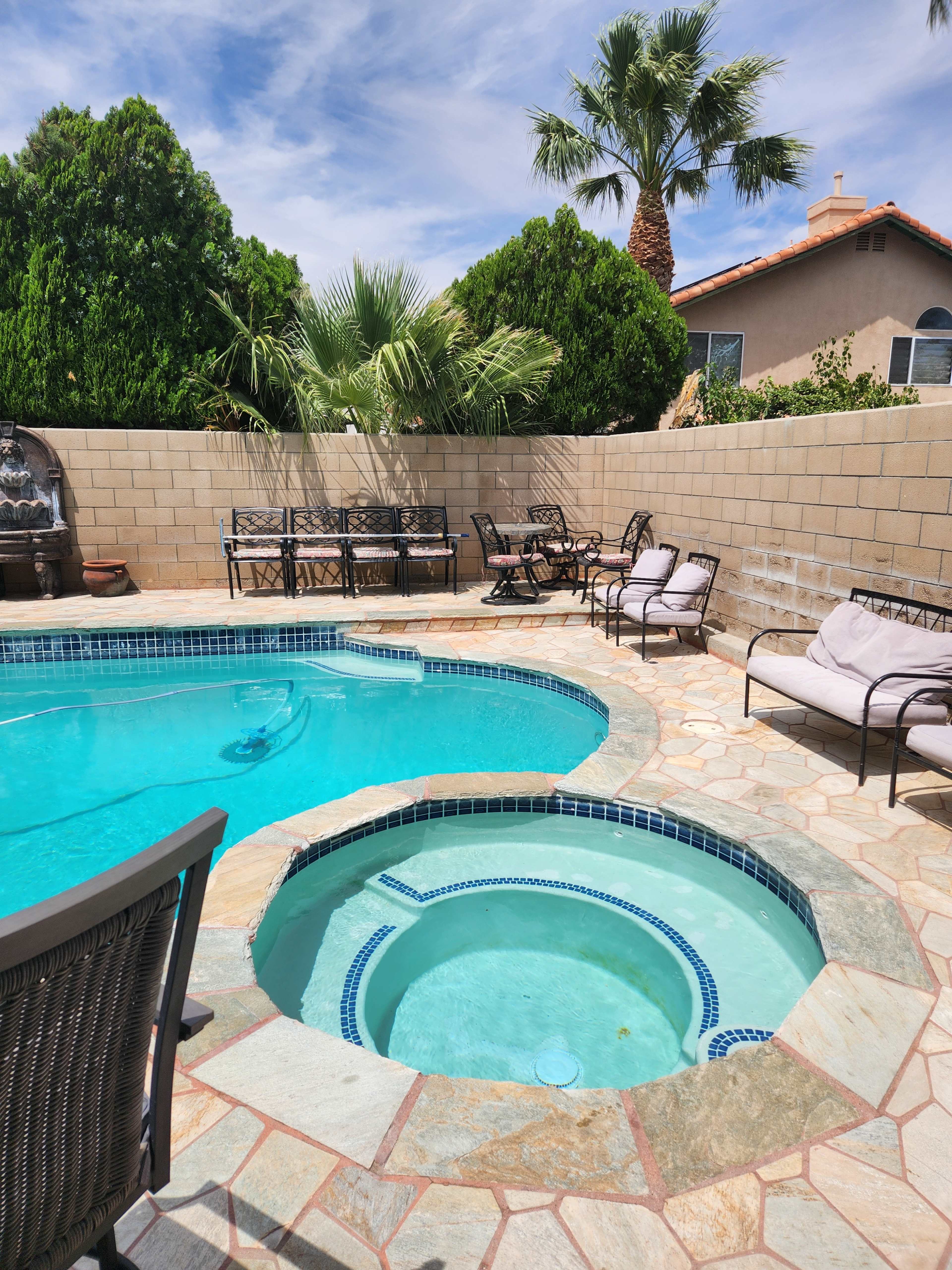 Da PUB Image in Palmdale, Palmdale, CA