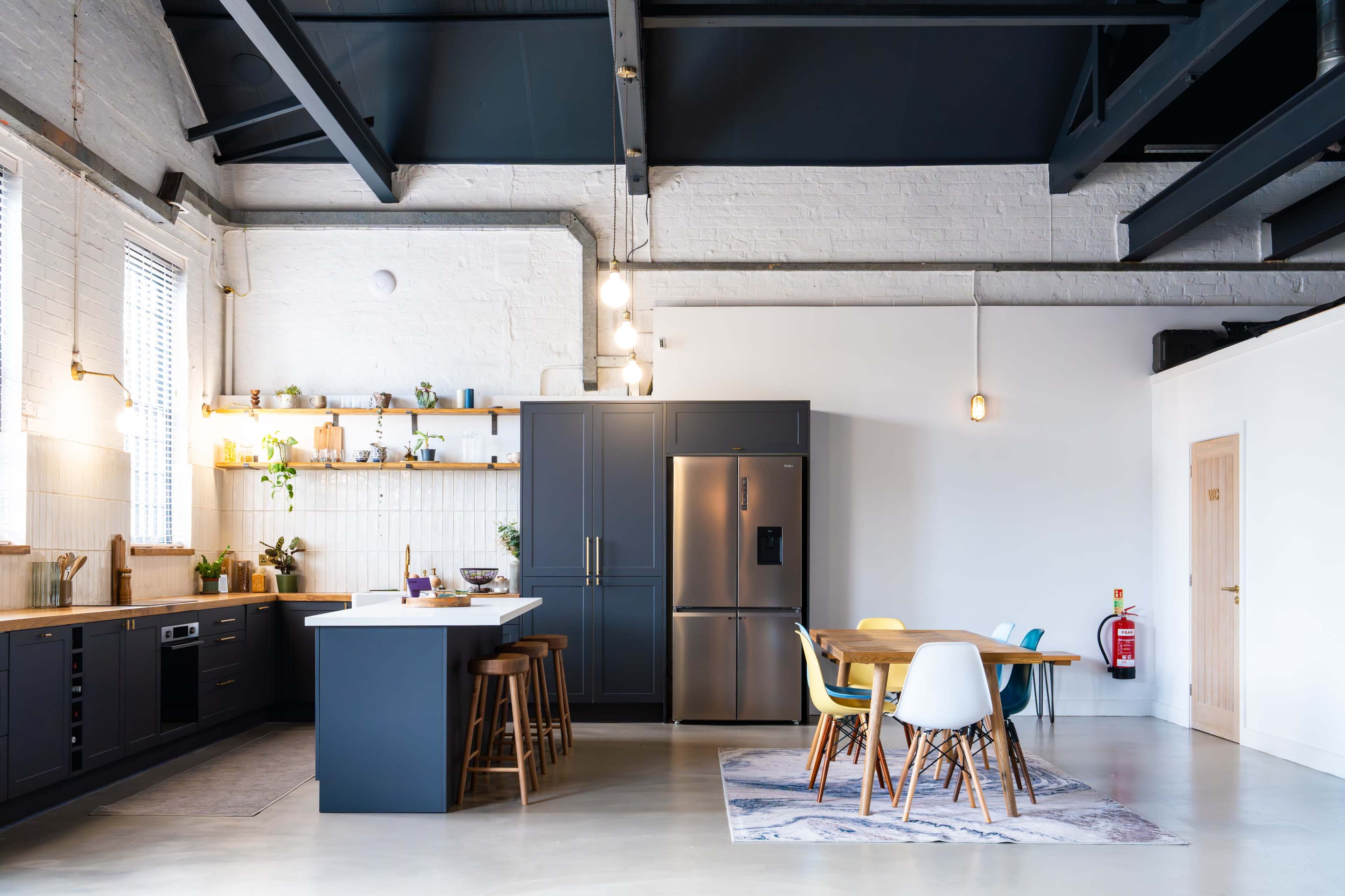 A one-of-a-kind photography, film and events space with infinity cove, kitchen set and audio booth. Image in Derwent, Derby, ENG
