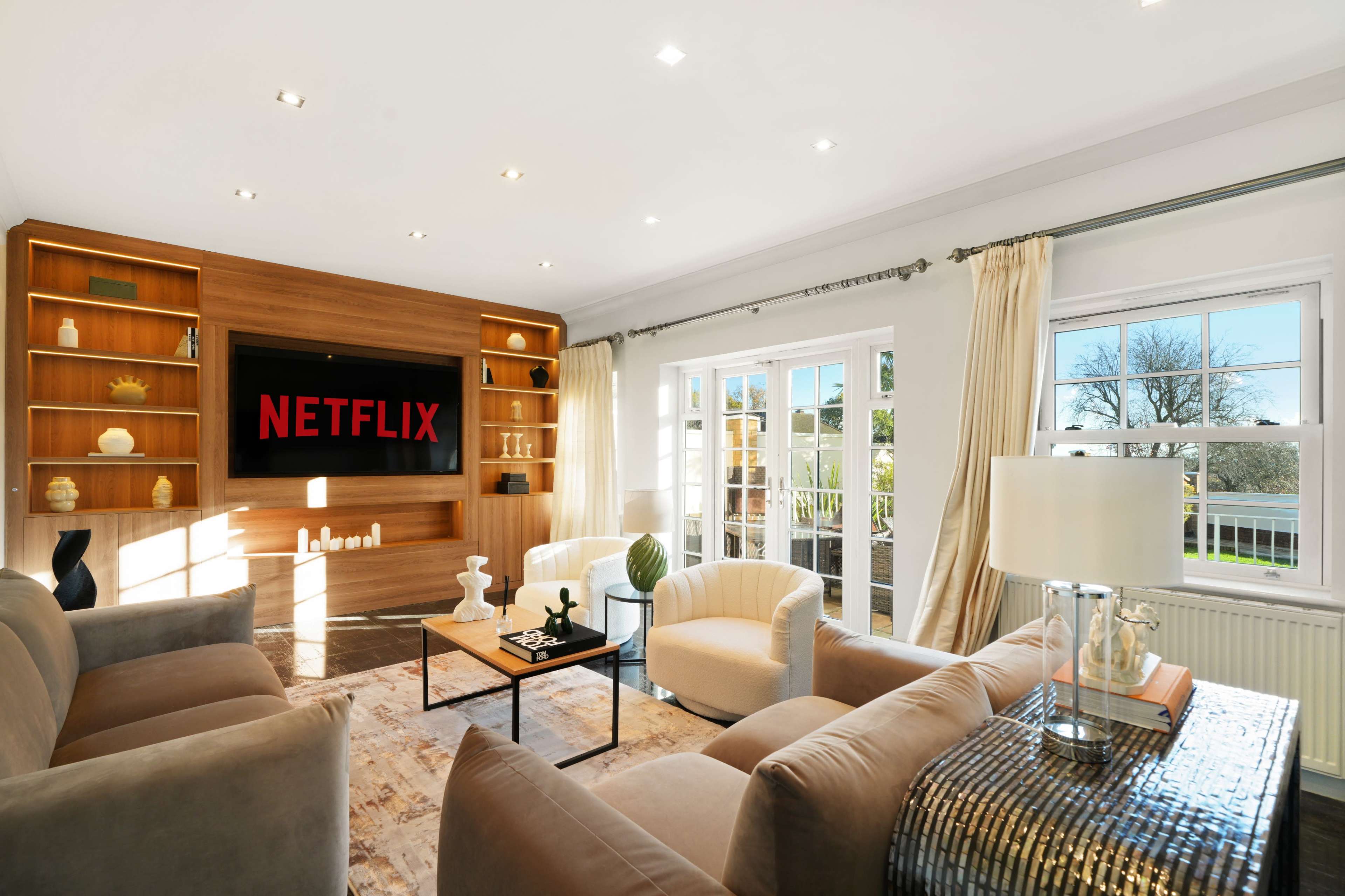 85 Manor Rd, Chigwell IG7 5PH, UK Image in Chigwell Civil Parish, Chigwell, ENG