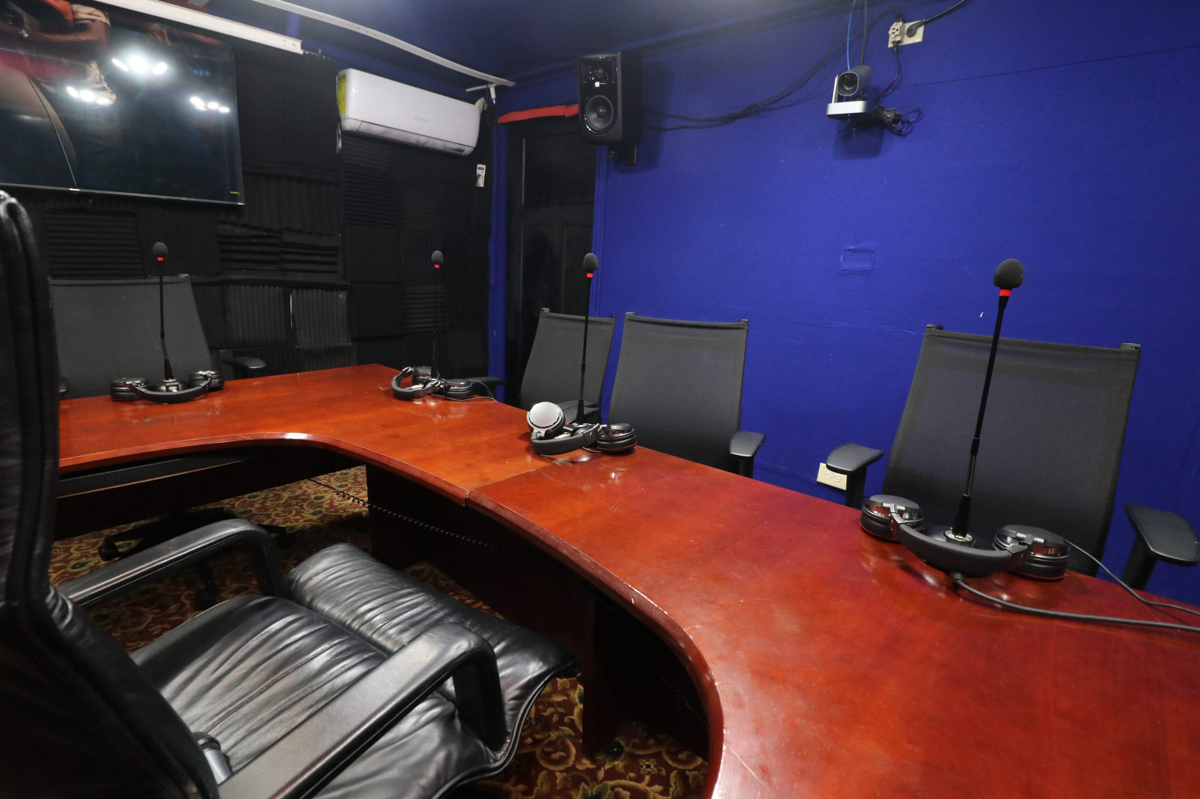 Broadcast-Ready Radio & Podcast Studio | 5 Mics | Columbus East Side Image in Brandywine, Columbus, OH
