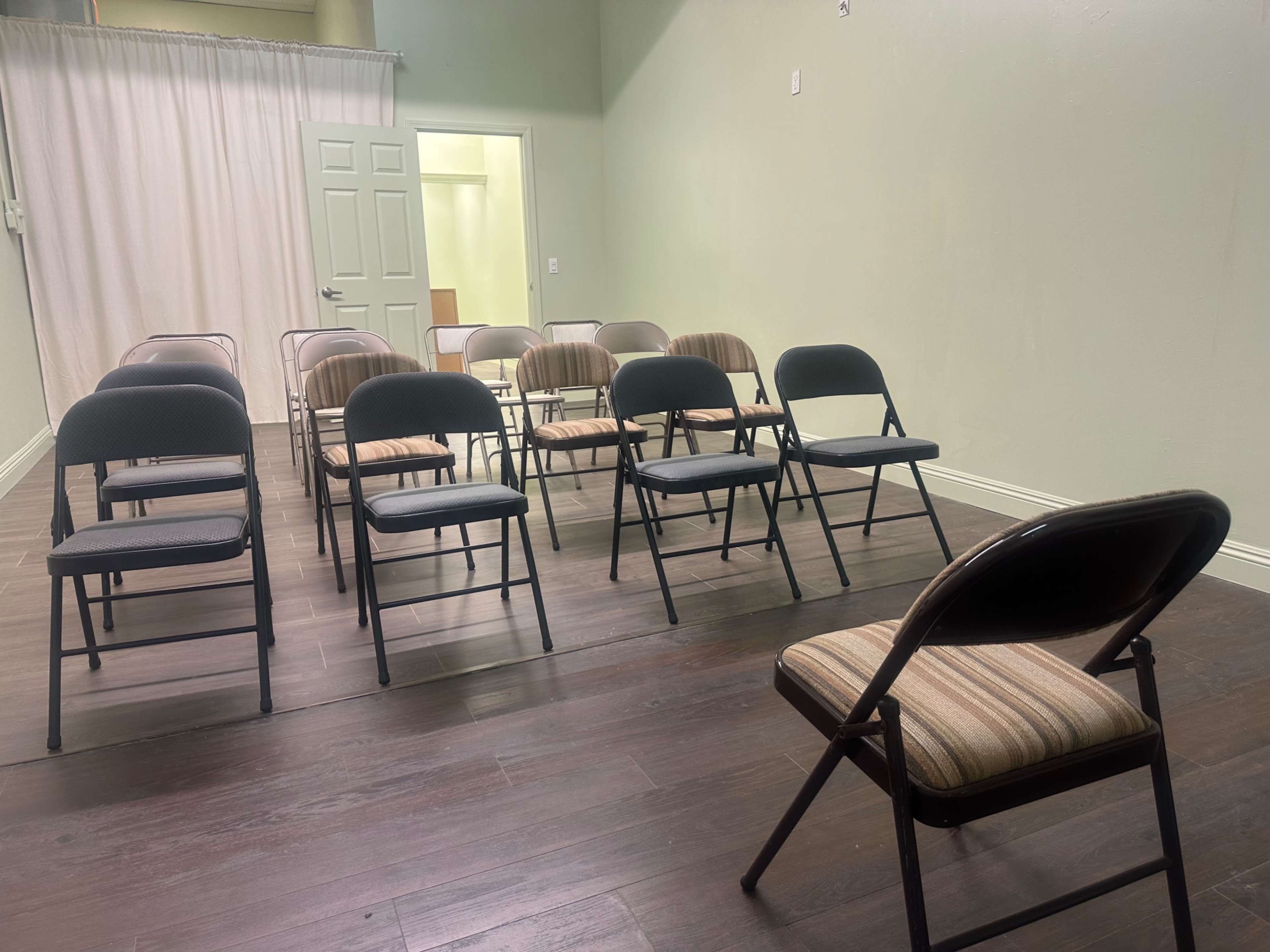 Cozy private workshop space in the center of the charming coastal town of Dana Point. Image in Dana Point, Dana Point, CA