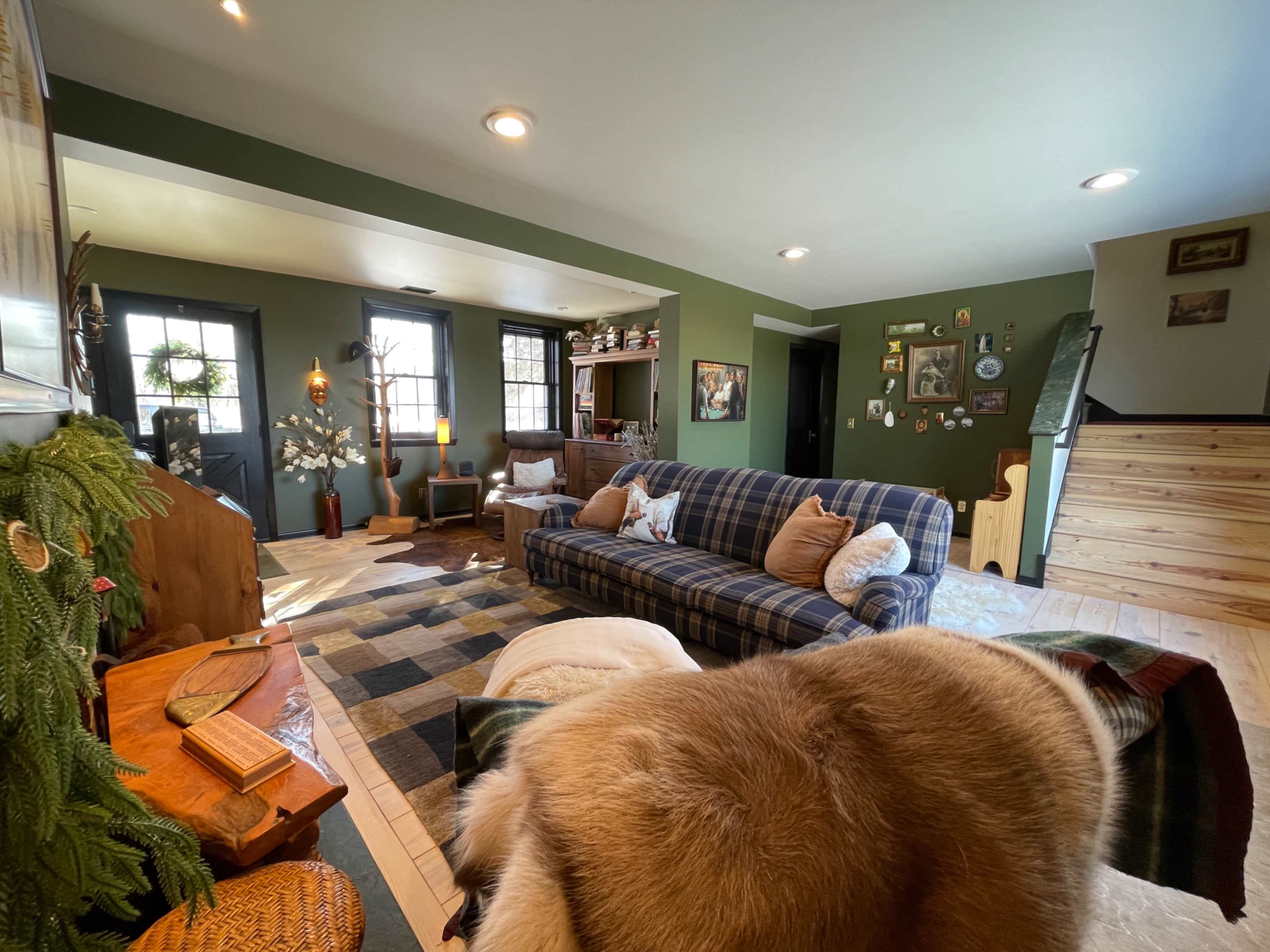 The Woodland Lounge Image in Chanhassen, Excelsior, MN