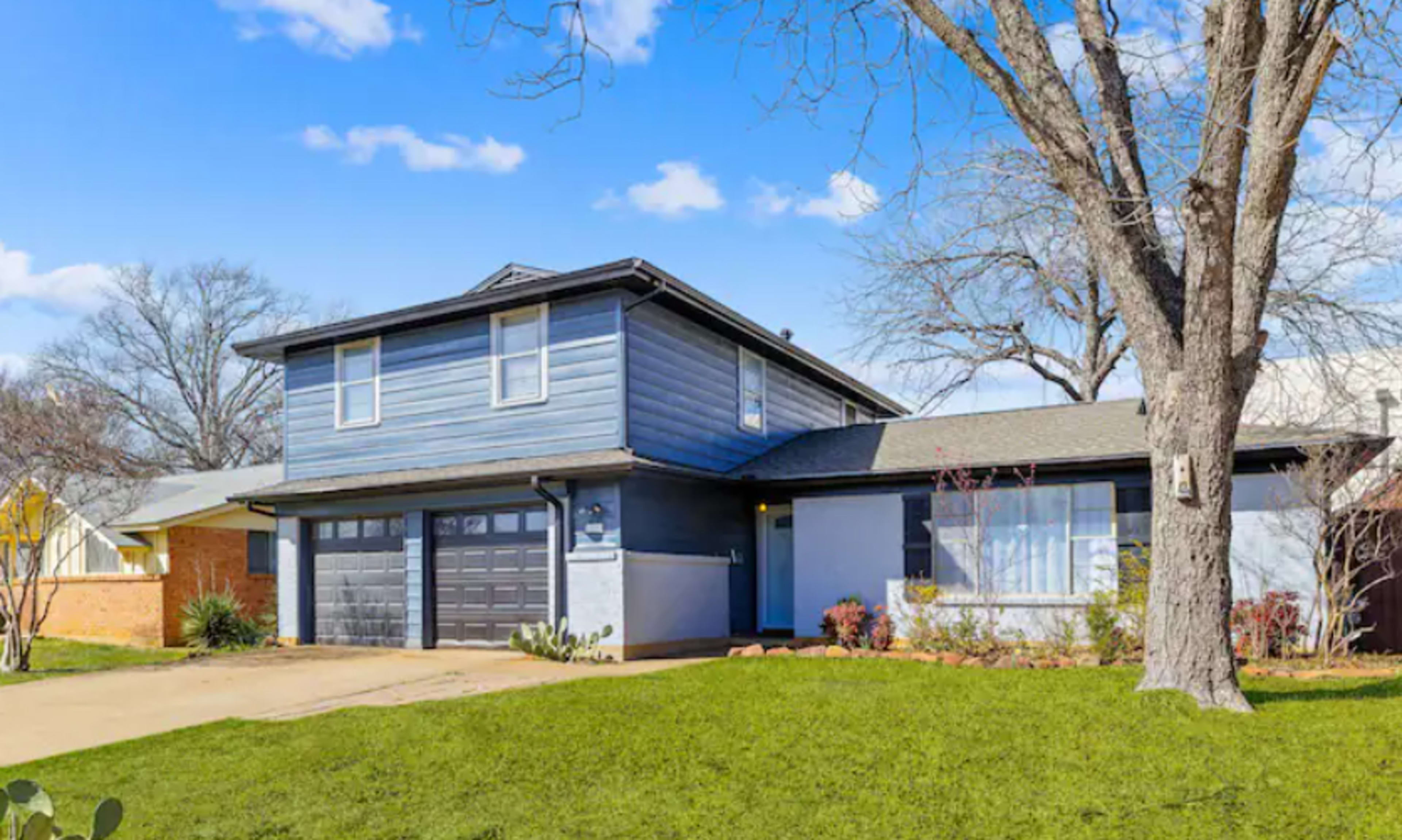 Private Space Steps from AT&T Stadium for Your Special Event Image in East Arlington, Arlington, TX