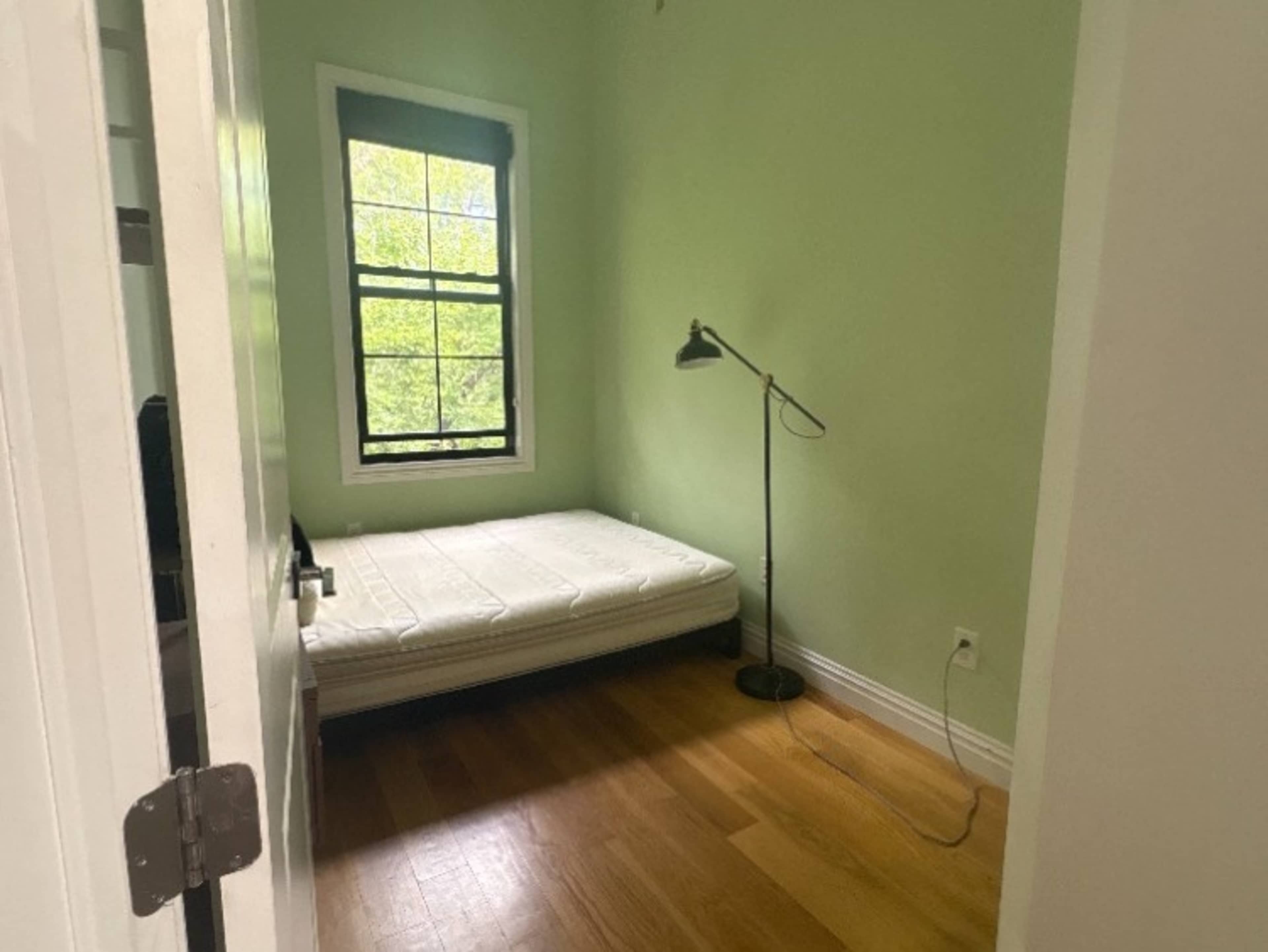 Green Room Access (Holding / Crew Space) 