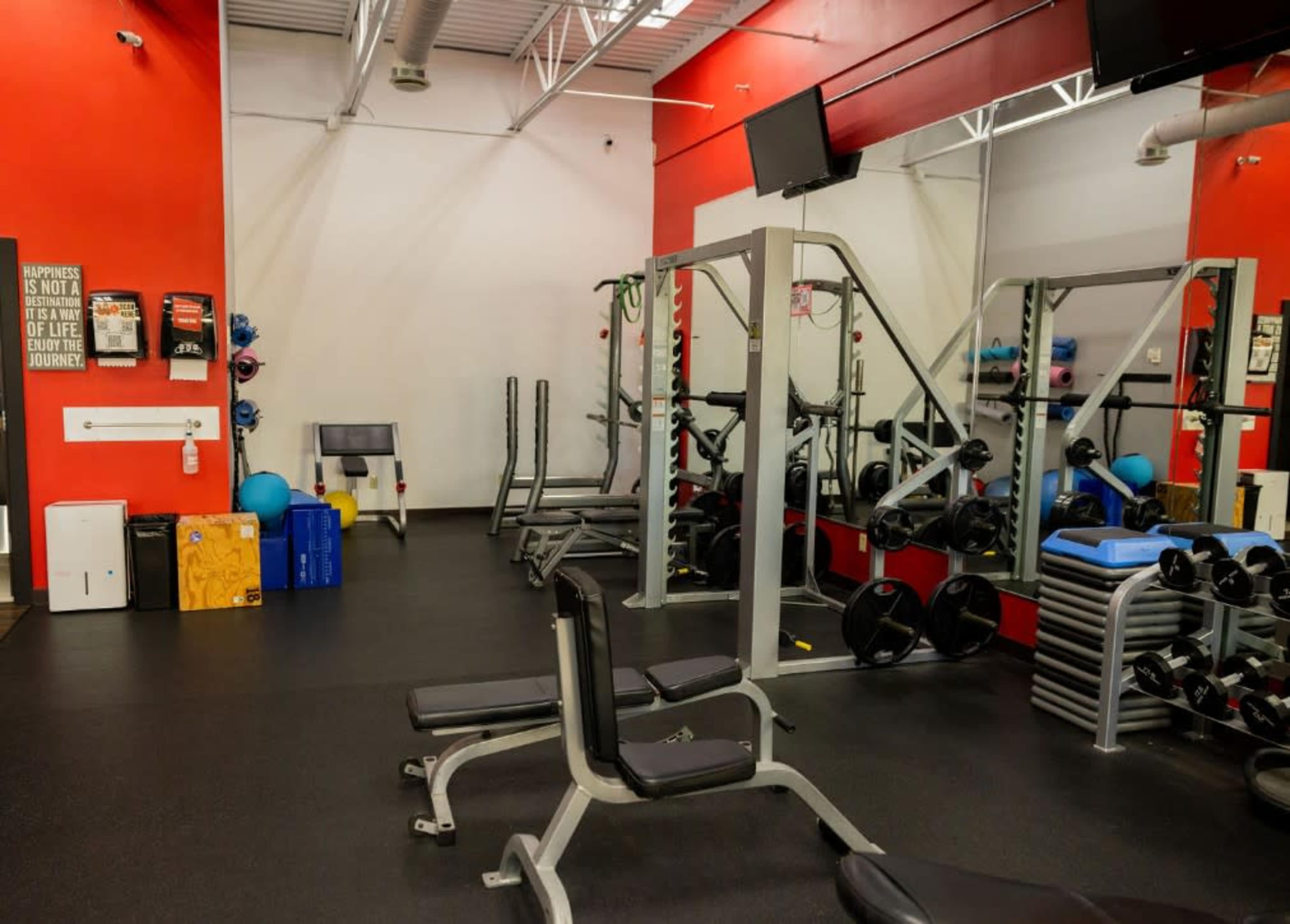 Open Fitness & Movement Studio w/ Mats, Gym Equipment, Restrooms, and Showers - Perfect for Yoga, Dance, Gymnastics, Martial Arts, Personal Trainers, Photoshoots, and Workshops Image in Maple Grove, Maple Grove, MN