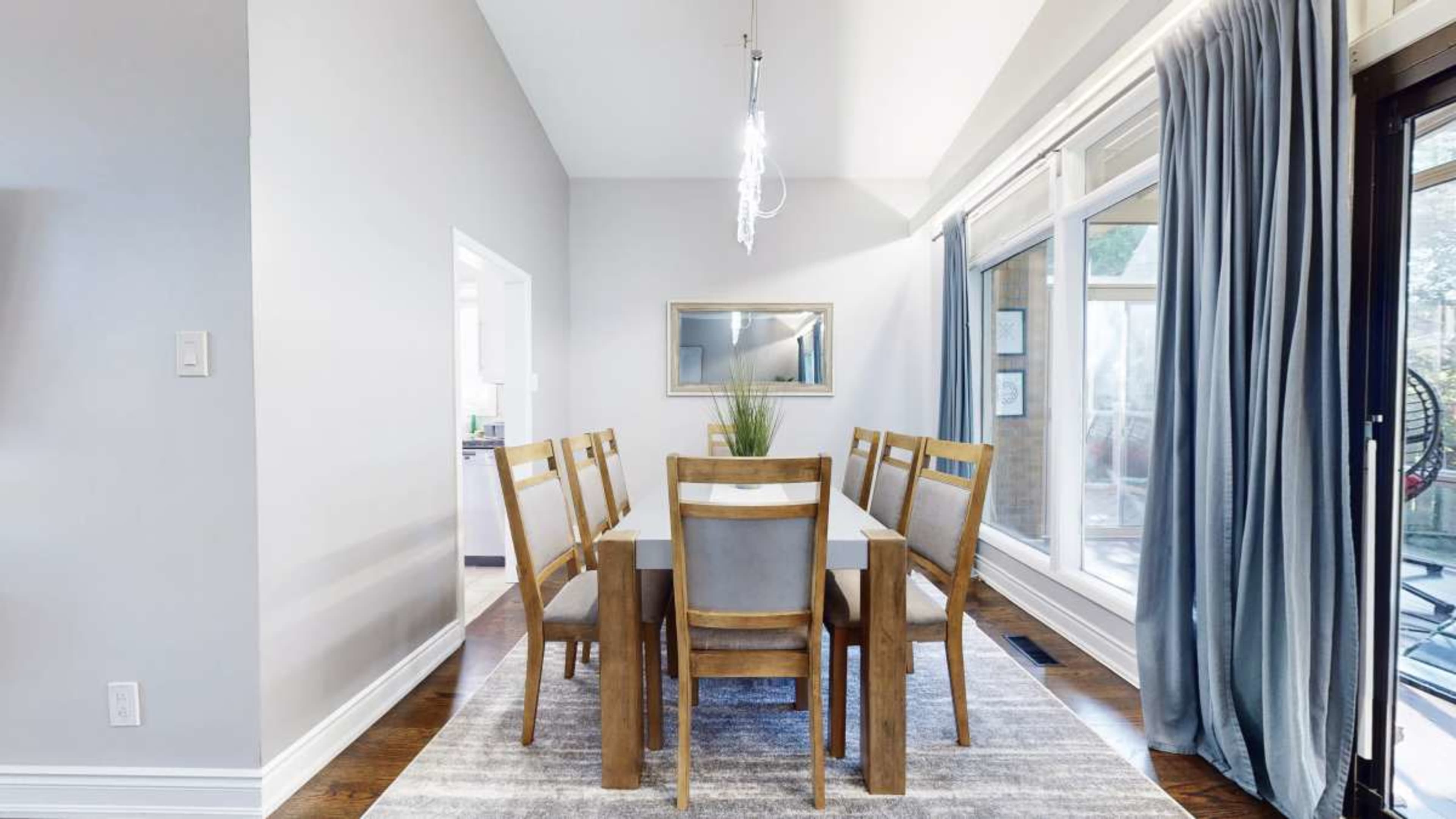 Spacious Open Concept Home Image in Bathurst Manor, North York, ON