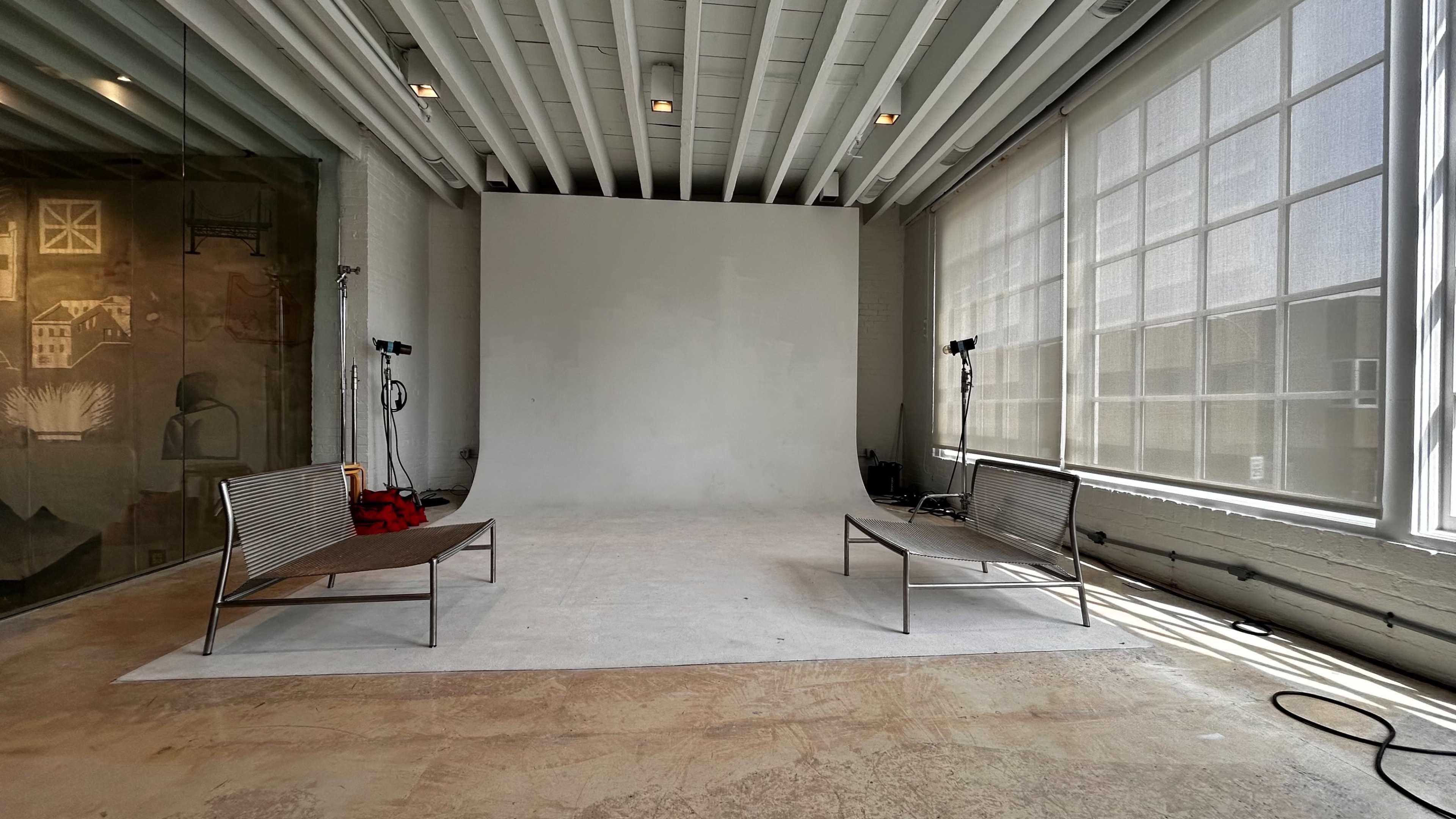 Bright Loft Studio with Cyclo Wall, Mirrors & Natural Light Image in East Liberty, Pittsburgh, PA