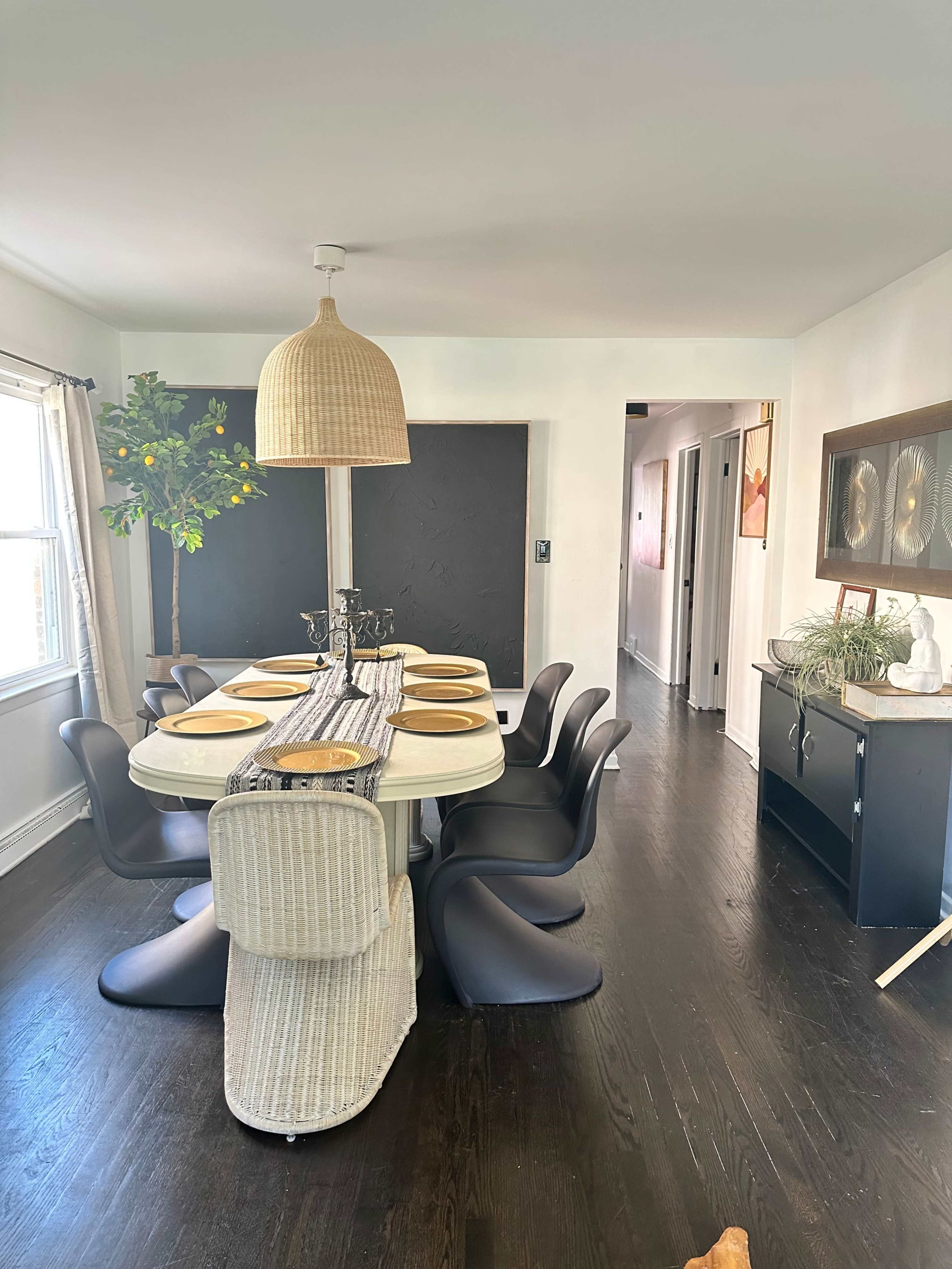 QUIET SPACIOUS & BRIGHT EVANSTON CONDO Image in Evanston, evanston, IL