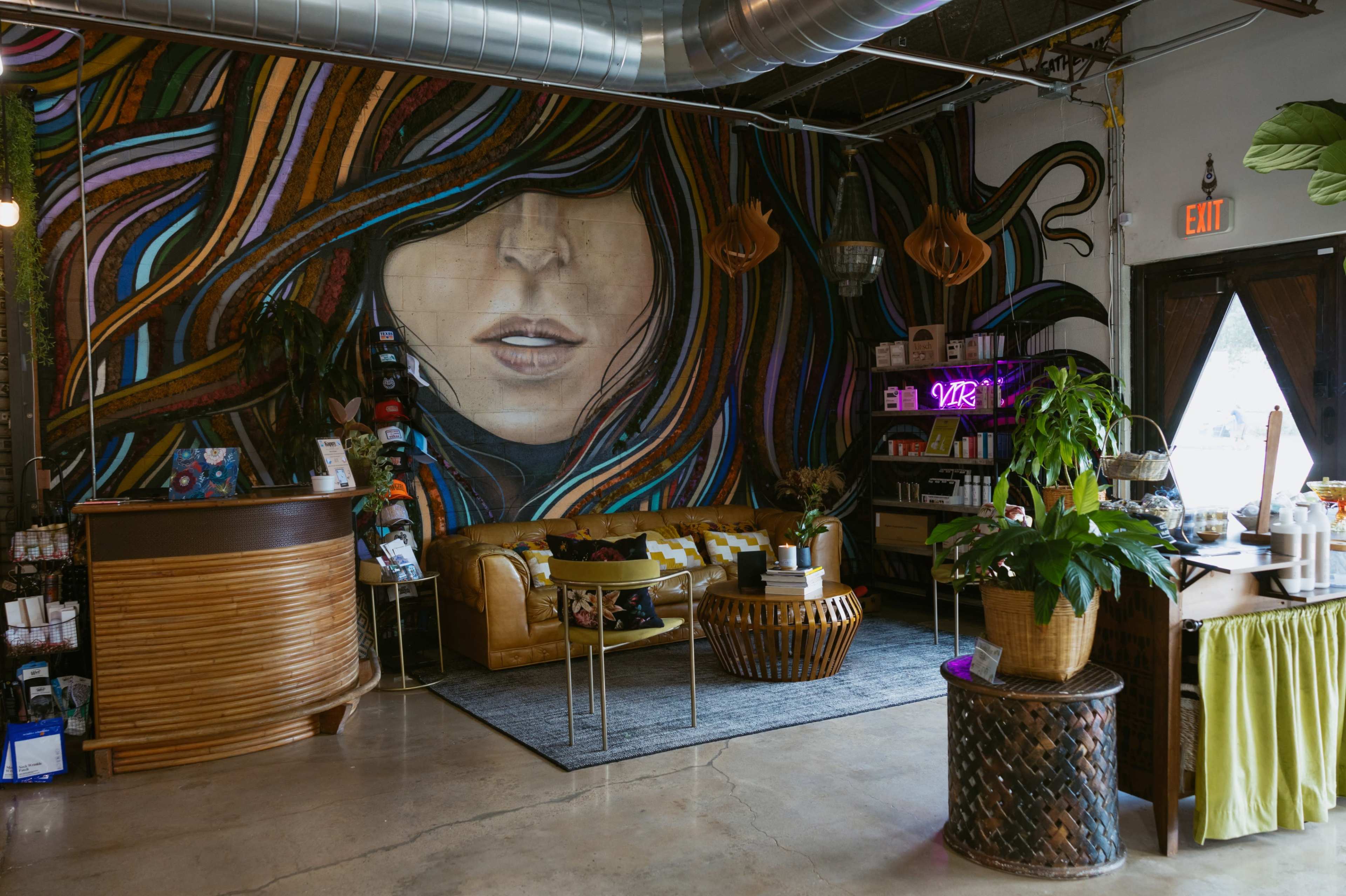 South central Austin close to South Lamar, South Congress, and 1st St! Within 10 minutes of downtown. Image in Westgate, austin, TX