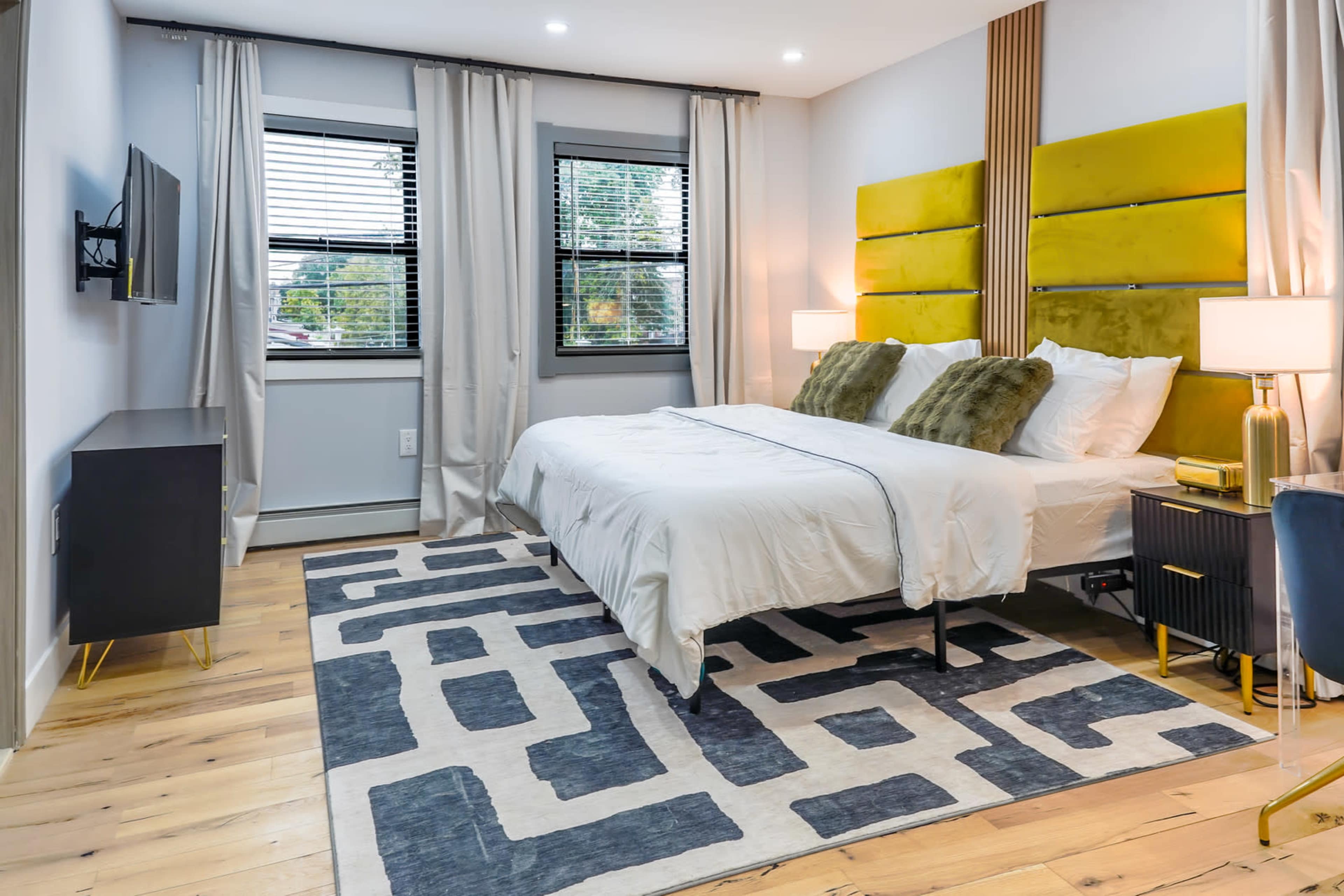 Cozy vibes Image in St. Albans, Queens, NY