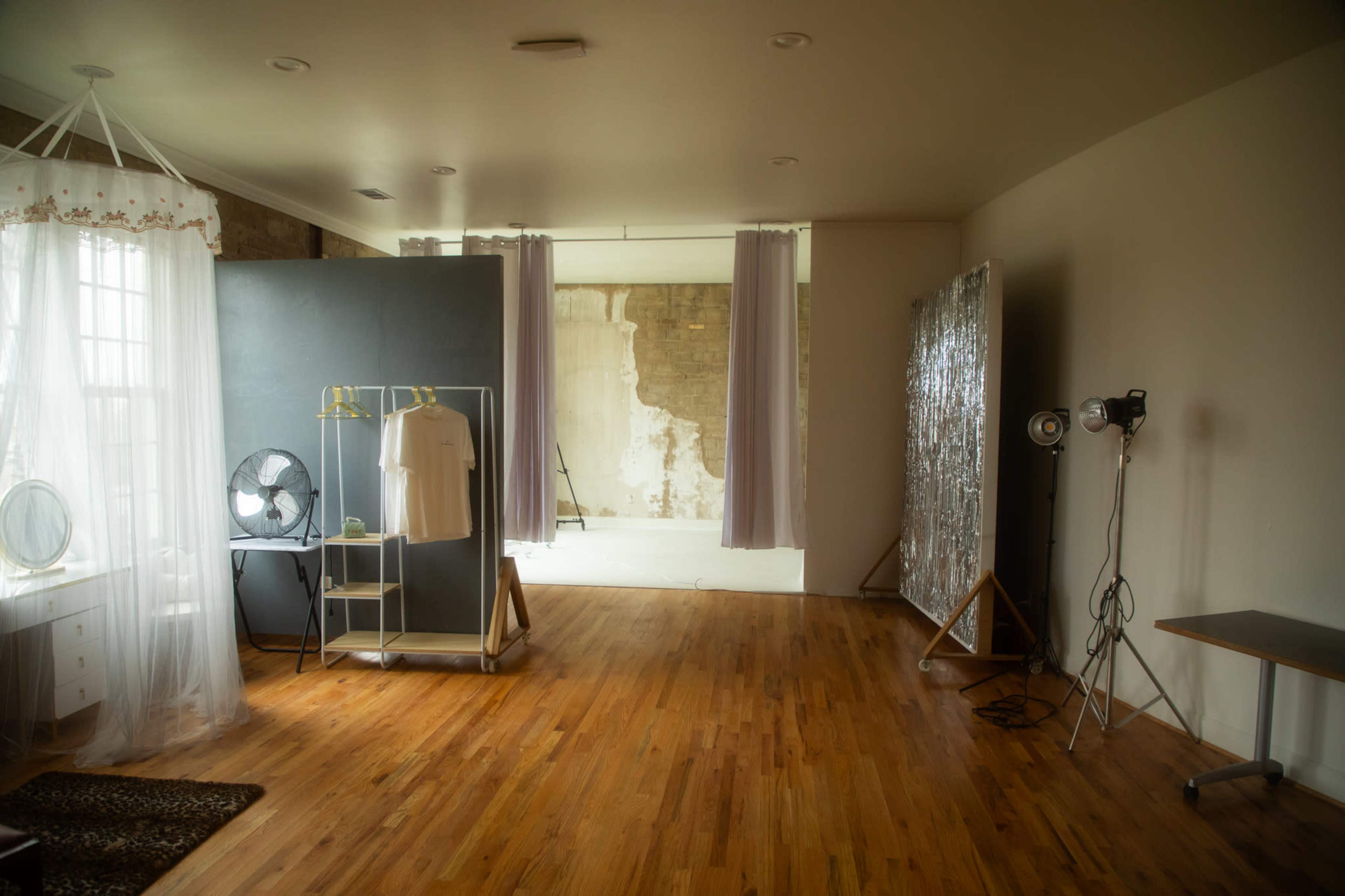Photo Studio in a Dallas Historical Landmark Image in Cedar Crest, Dallas, TX