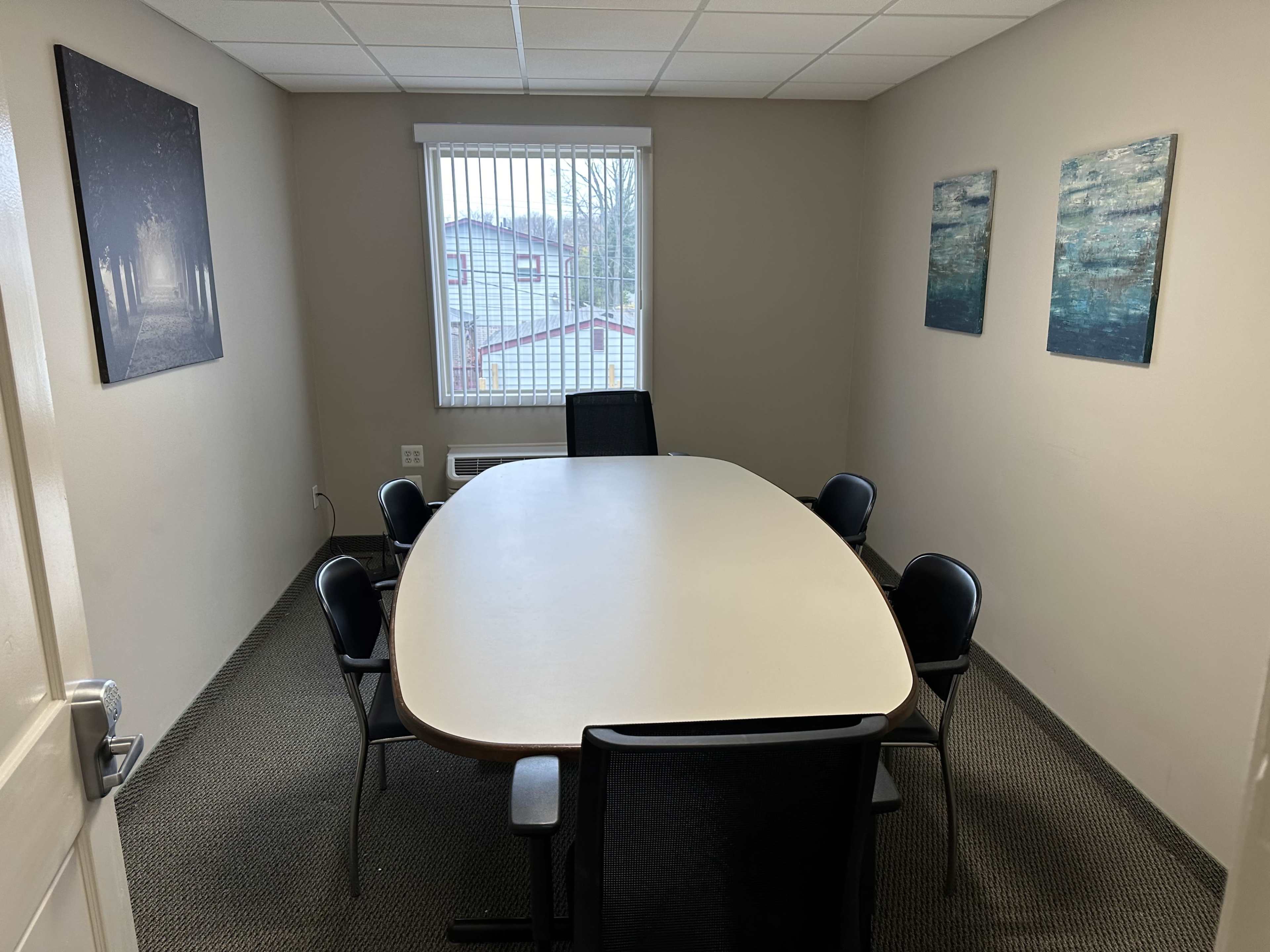 Podcasting in Detroit in a comfortable dynamic studio space Image in Southfield, Southfield, MI