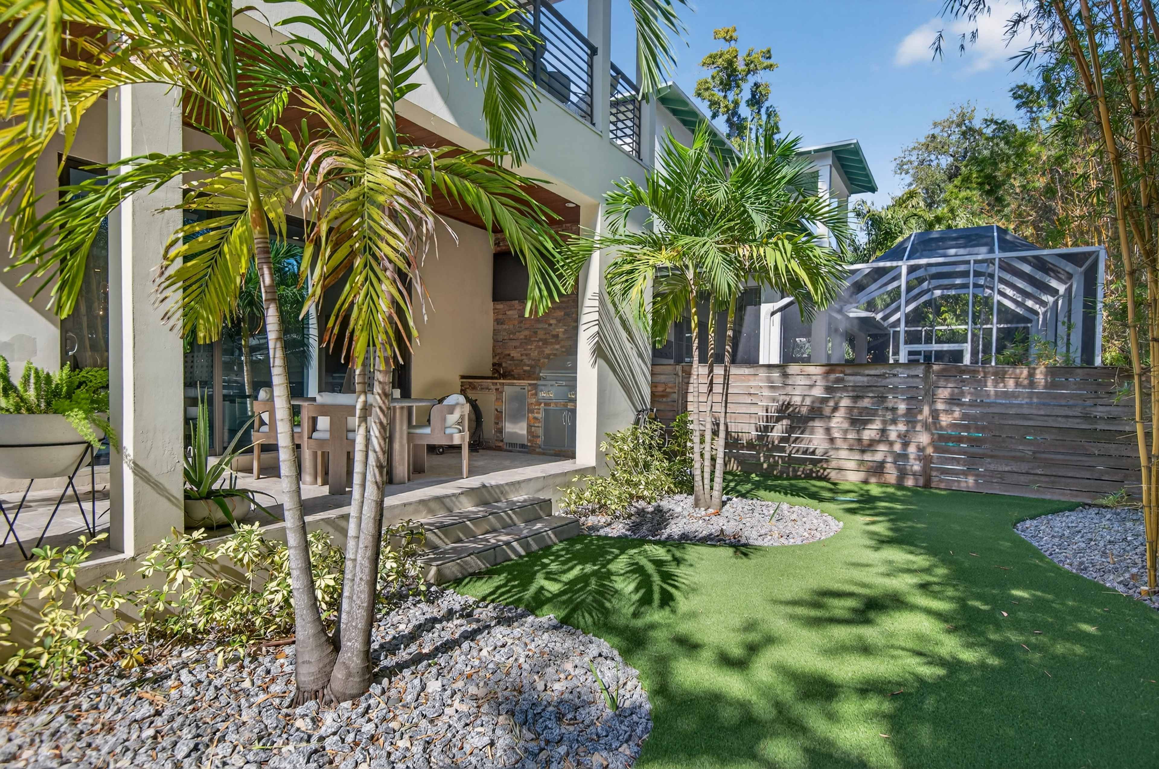 Luxury South Tampa Creative Production Home w/ Pool & Natural Light Image in Ballast Point, Tampa, FL