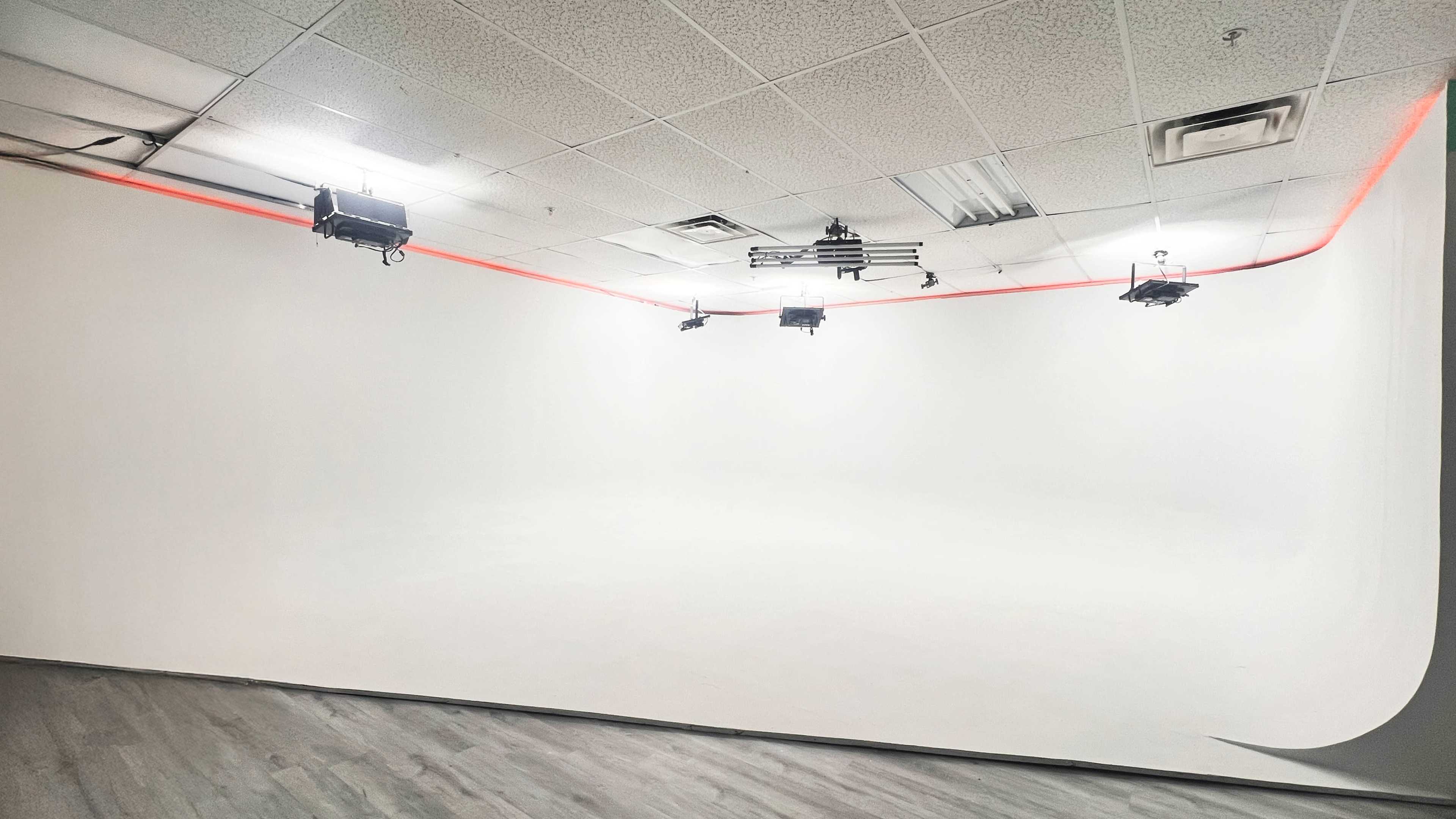 Clermont Cyc Wall & Teleprompter Video Studio With Full Lighting Package Image in Clermont, Clermont, FL