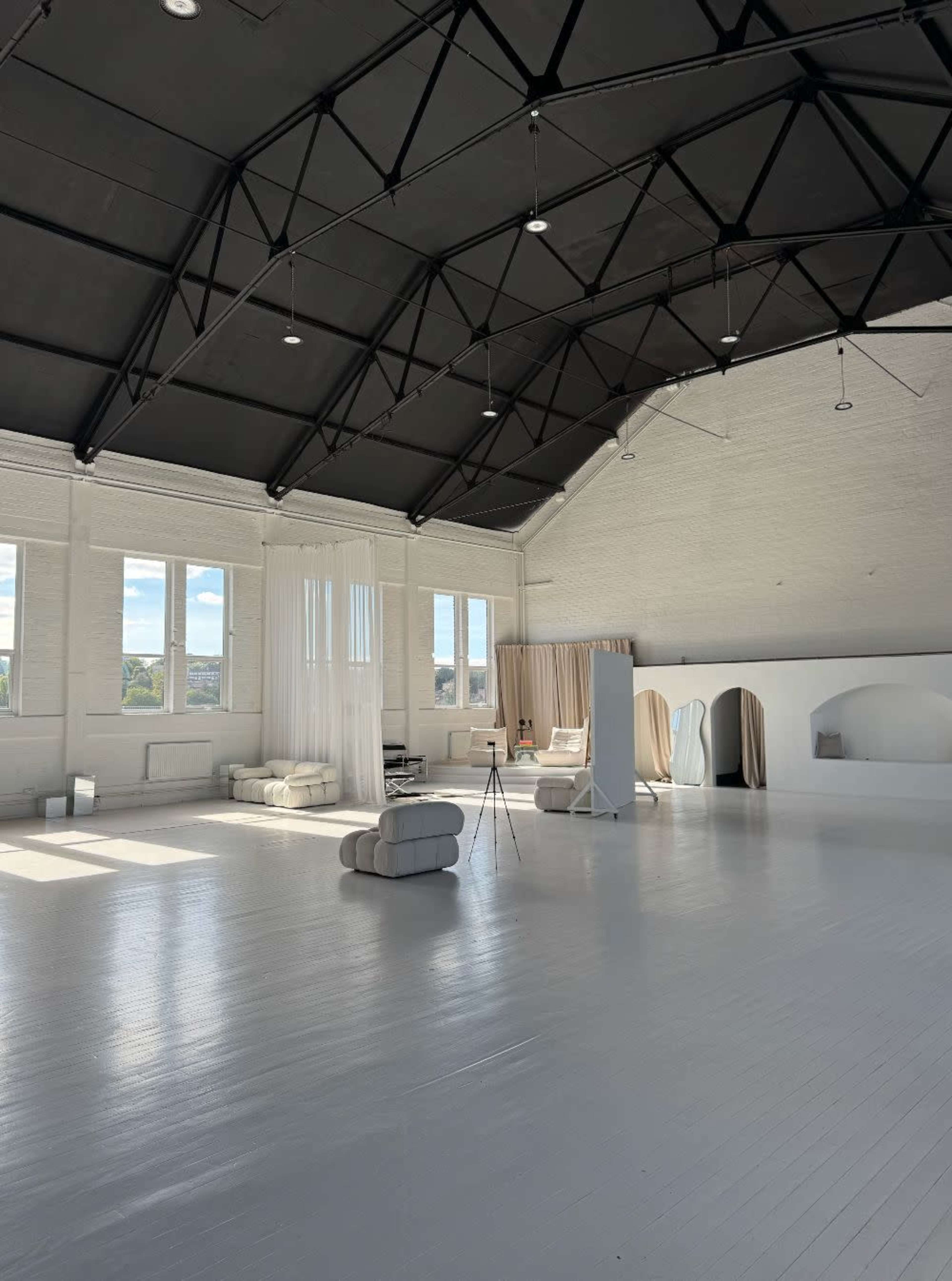 No Fitler Studios Photography Studio Image in Birkenhead, Liverpool, ENG