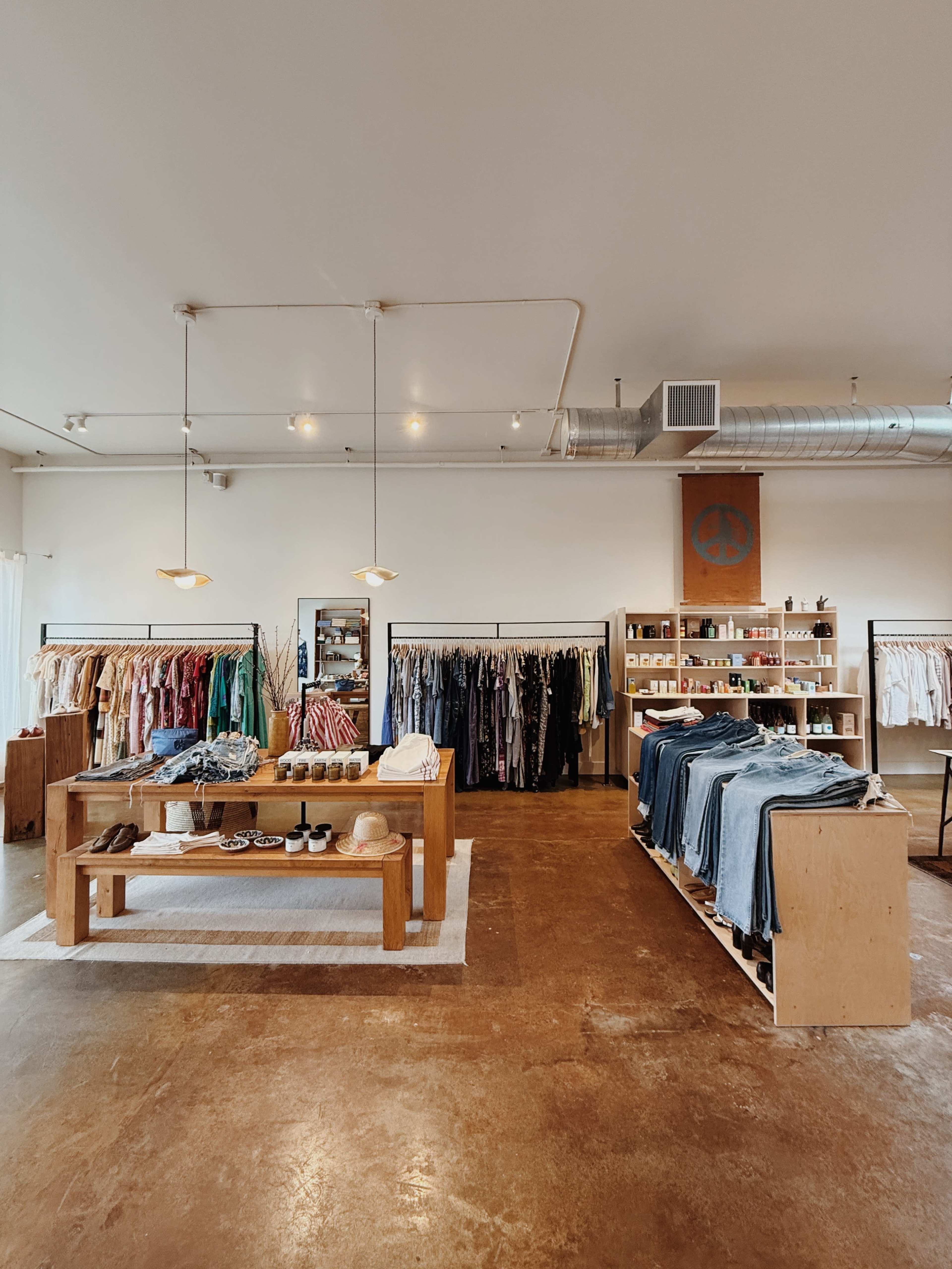 West Seattle Retail Gathering Space Image in North Admiral, SEATTLE, WA
