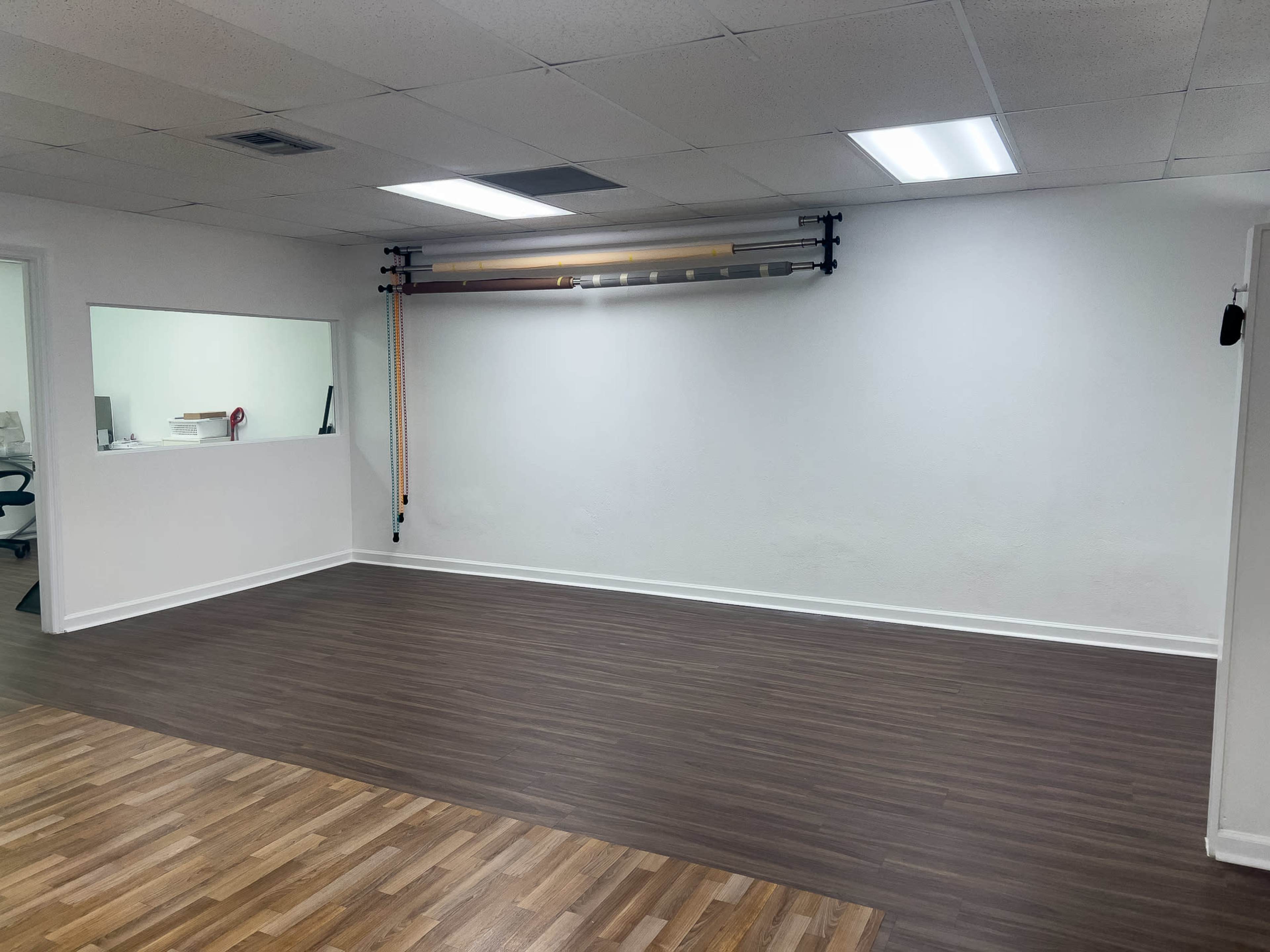 Photo Studio Image in Gulf Gate Estates, sarasota, FL