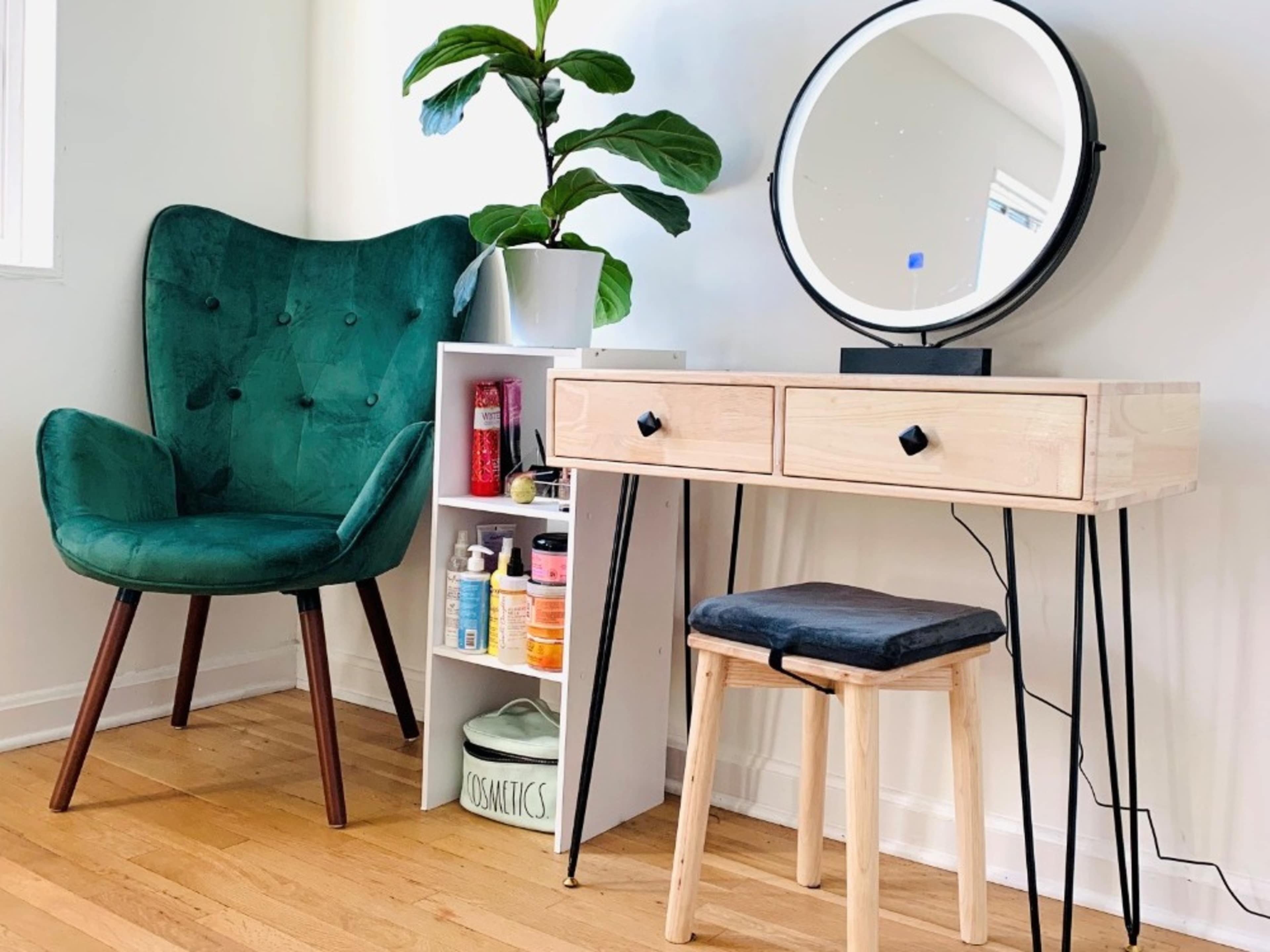 Bedroom and vanity 