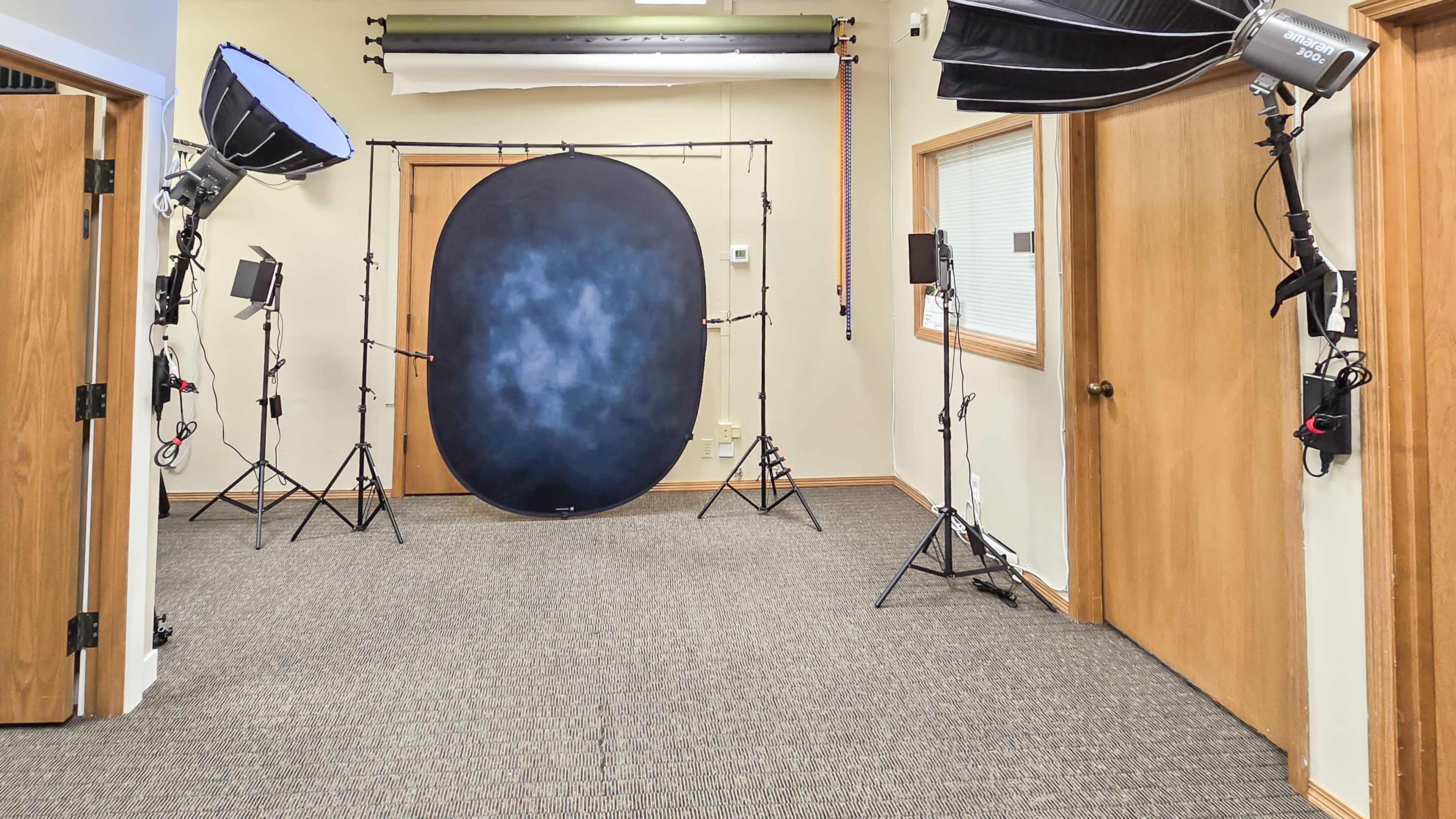 Boutique Style Photography/Videography/Podcast Studio Image in Hillsboro, Hillsboro, OR