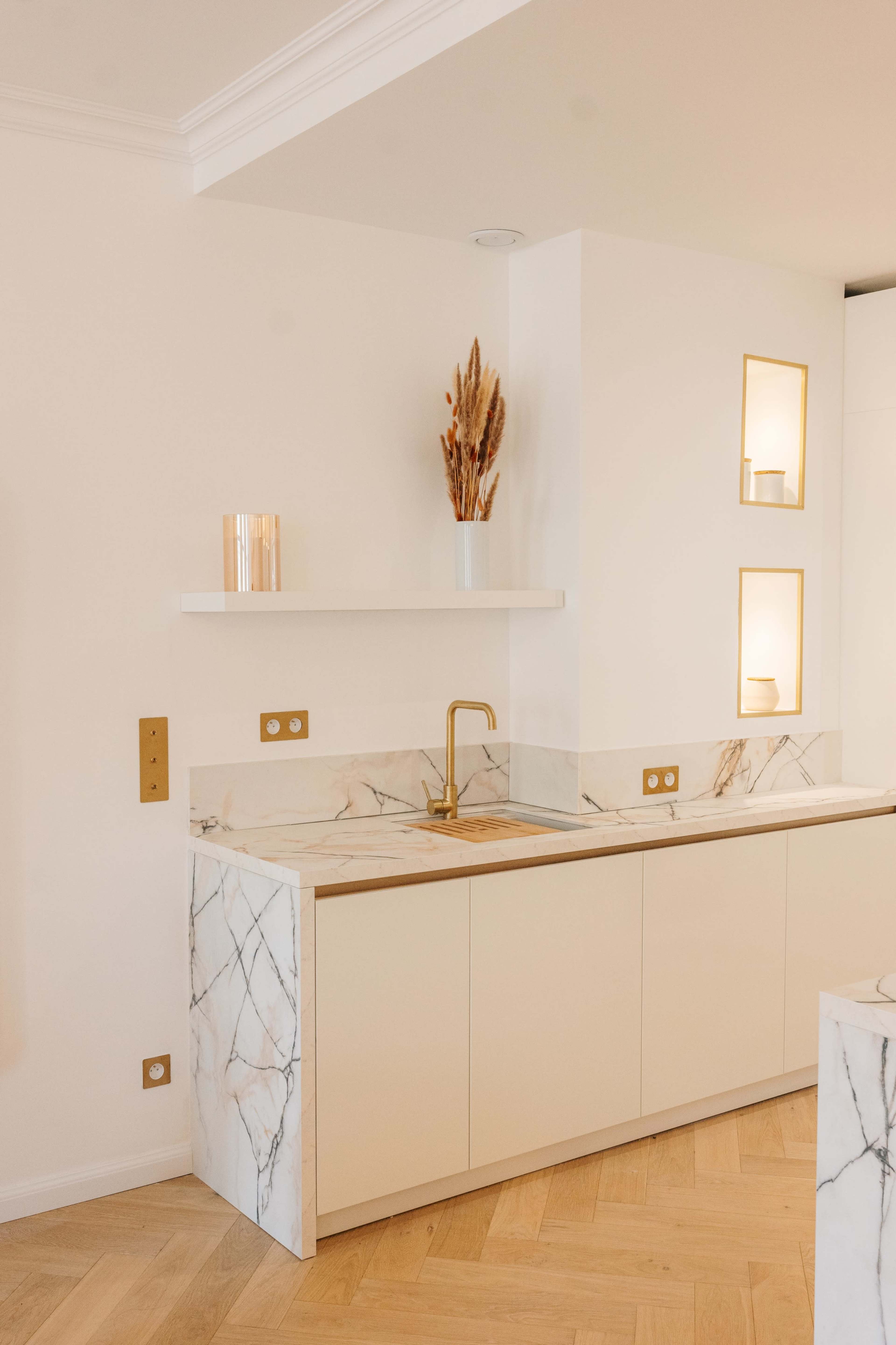 Haussmannien Élégant de 104 m² au Cœur de Marseille – Parfait pour Shooting, Tournage ou Événement Créatif Image dans Le Panier, Marseille, 