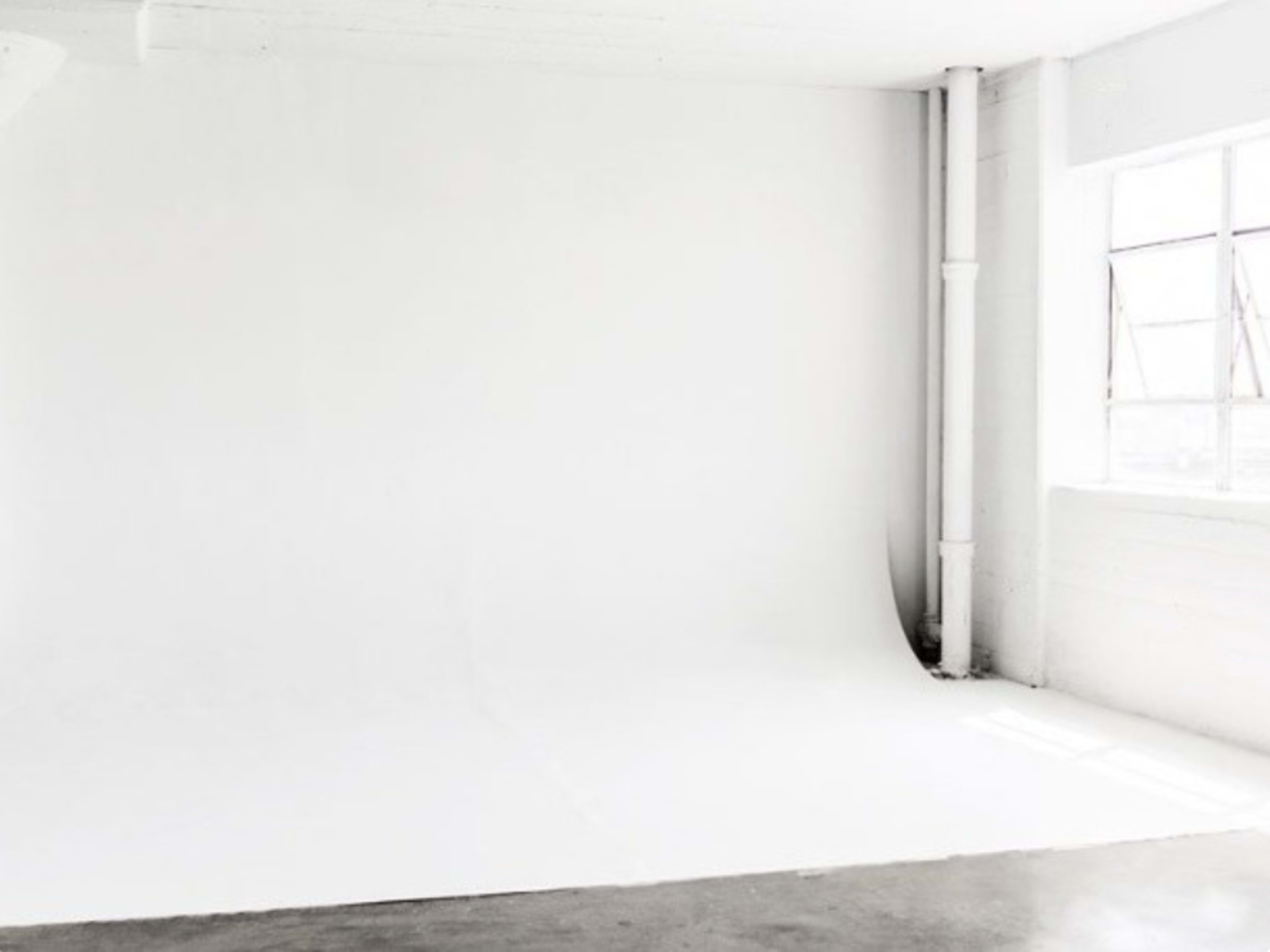 Fresh Cyclorama Wall Paint (White)