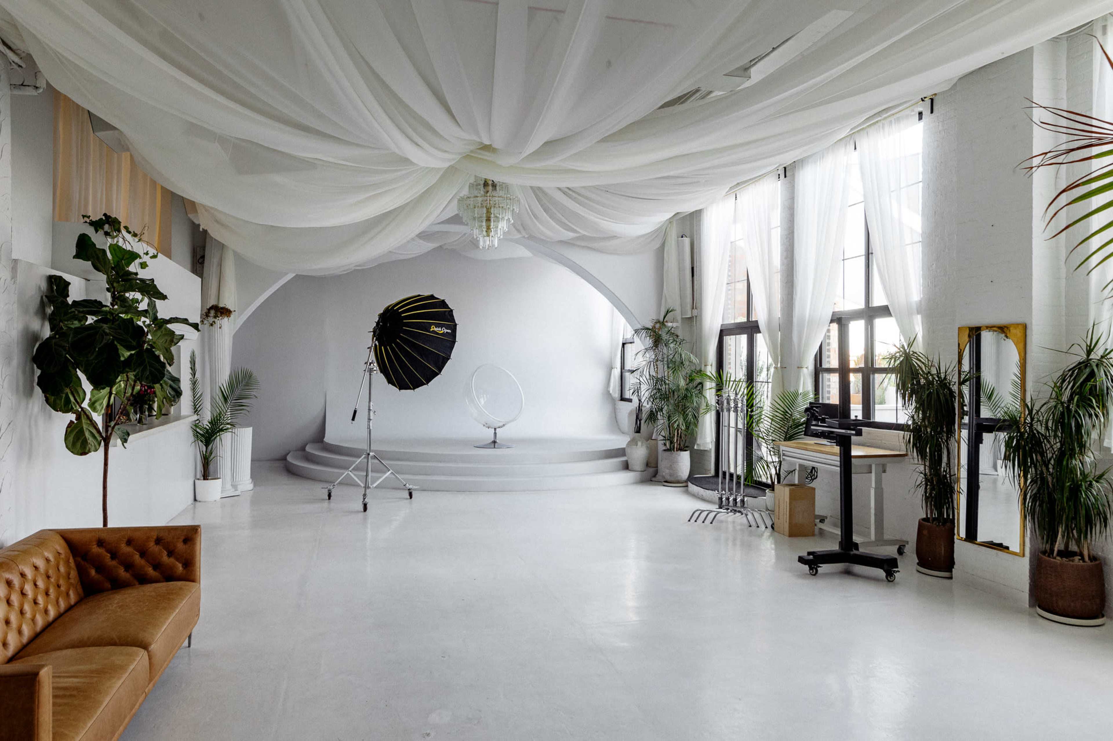 Bright Whitebox Loft Studio With Terrace Image in Astoria, Astoria, NY