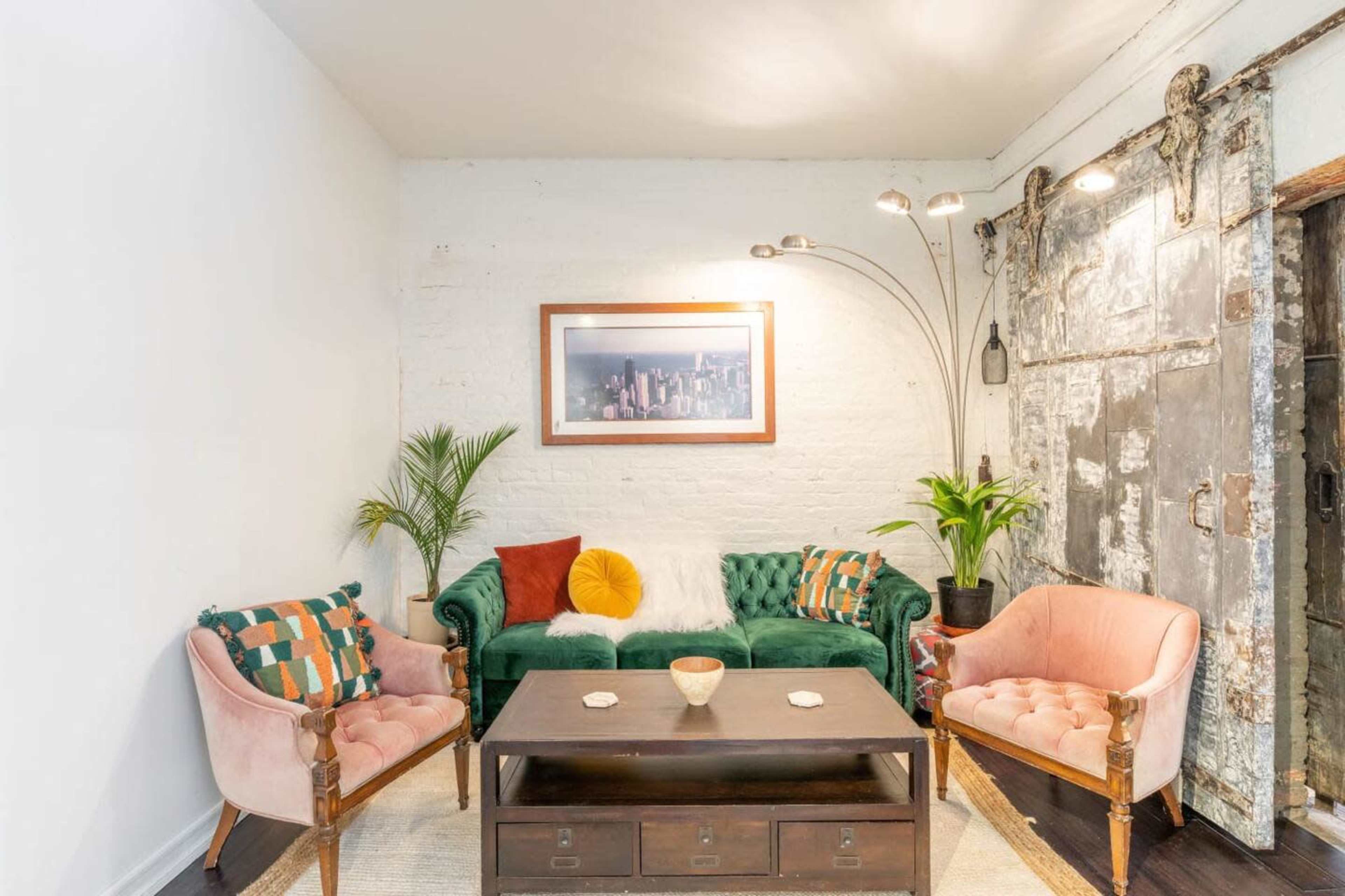 Industrial Loft w/Large Communal Kitchen Image in Williamsburg, Brooklyn, NY