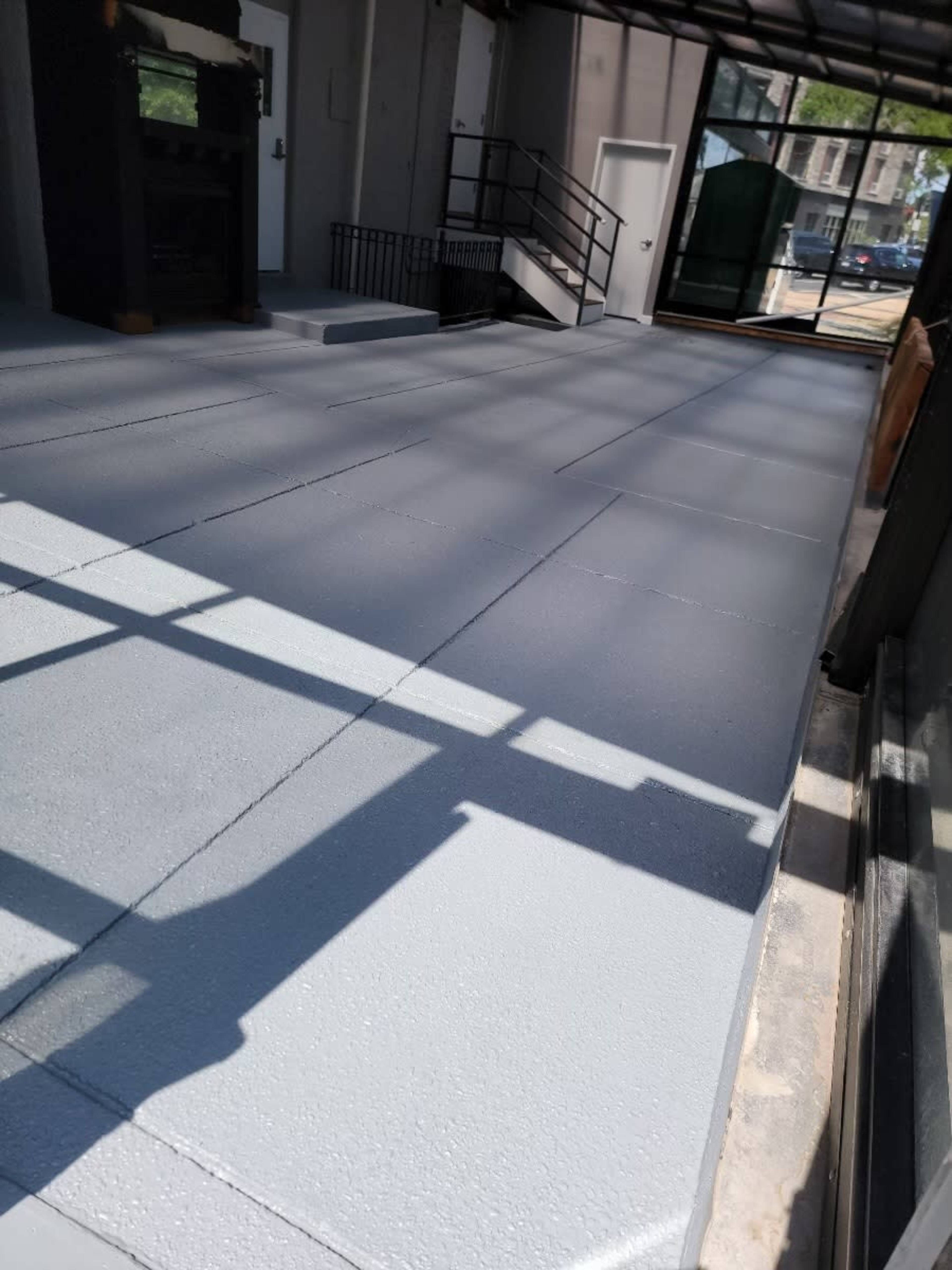 2ed floor Private space over looking the oldest side car in the city! Image in Northeast Washington, District of Columbia, DC