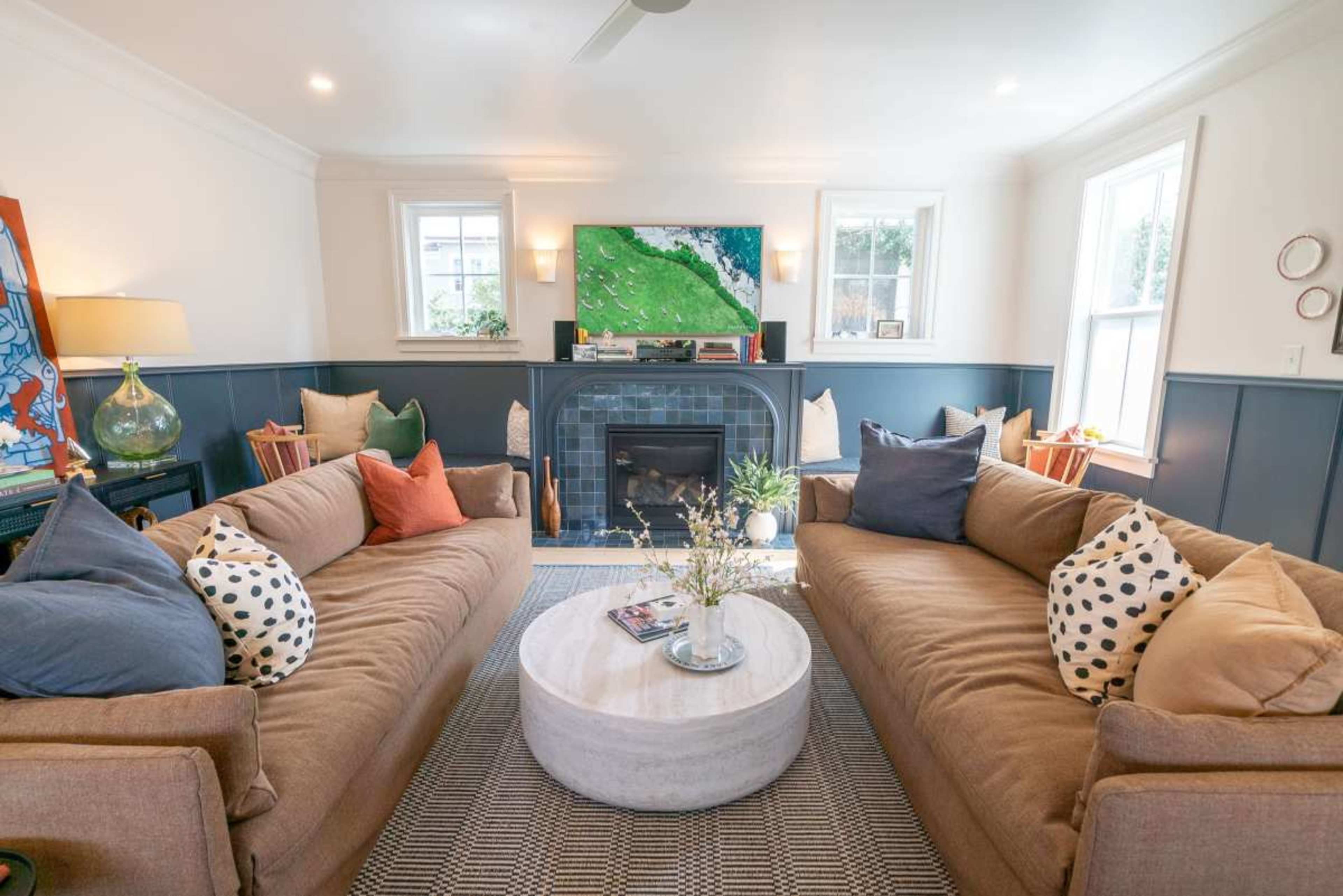 DeLUXeDwelling~7BR/4BA~ChefsKitchen~20Guests~Pets Image in Downtown, Raleigh, NC