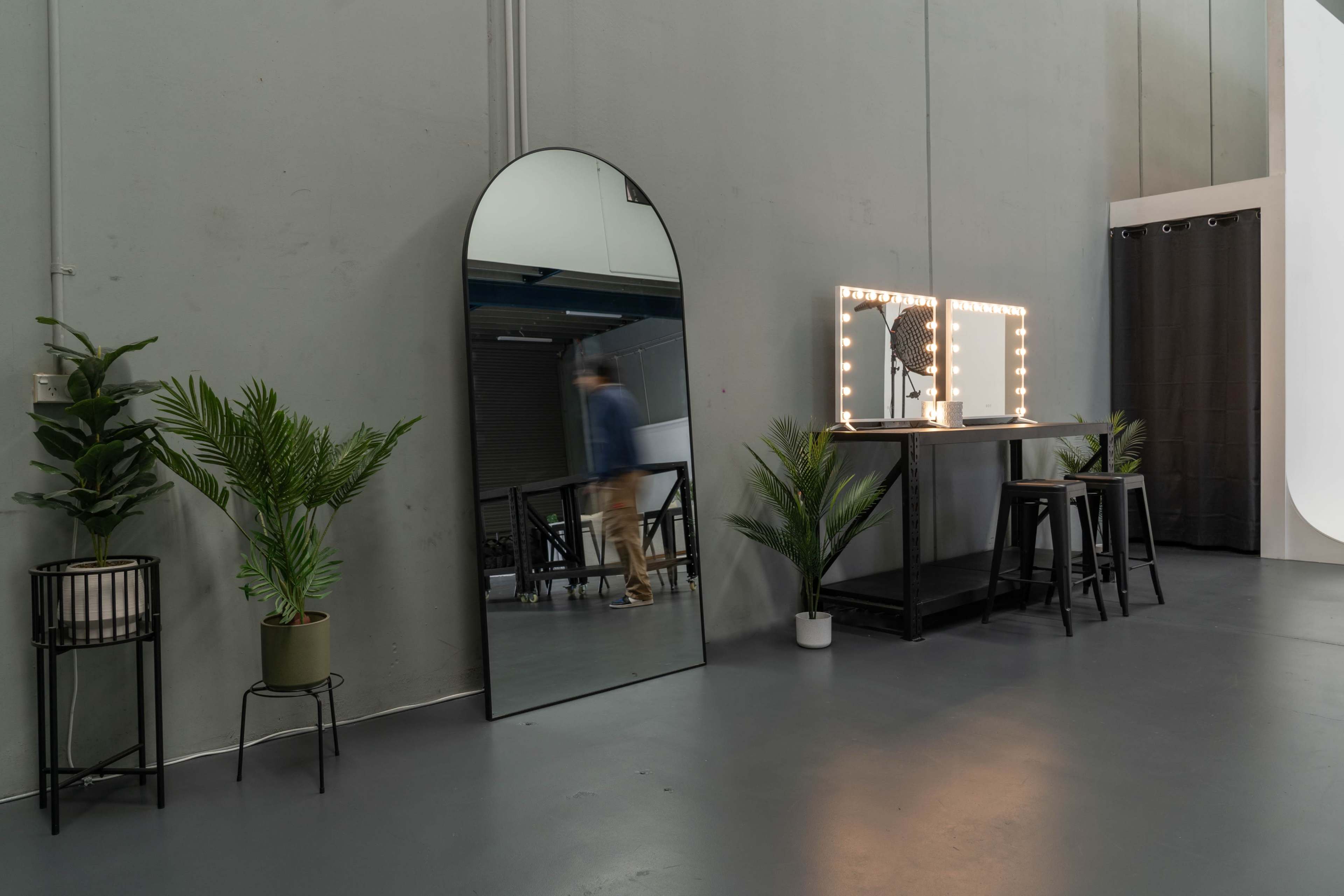 Photography studio with HUGE cyclorama wall Image in Tullamarine, Melbourne, VIC