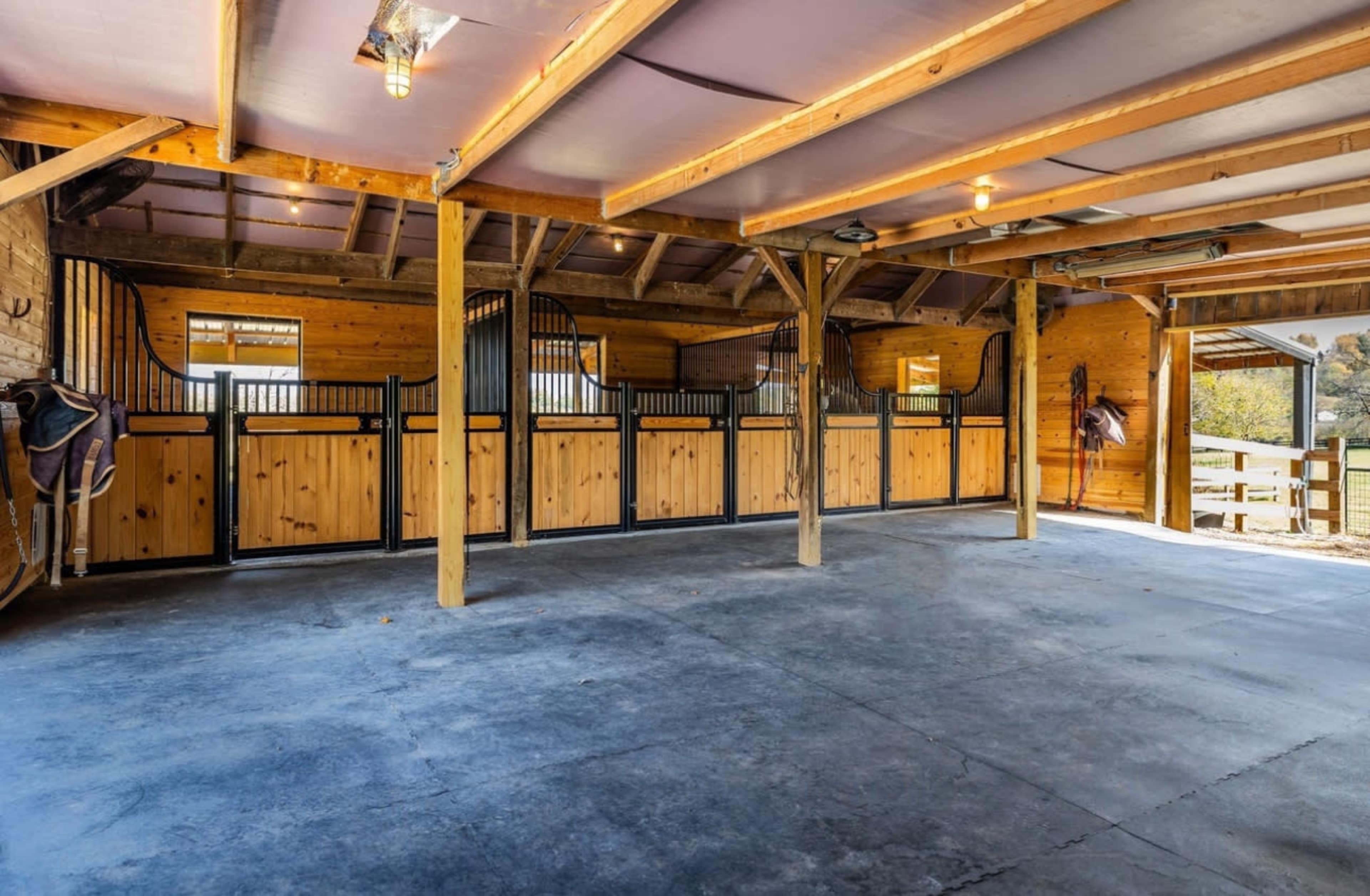 Idyllic Farm - The Epitome of country living Image in Thompson's Station, Thompson's Station, TN