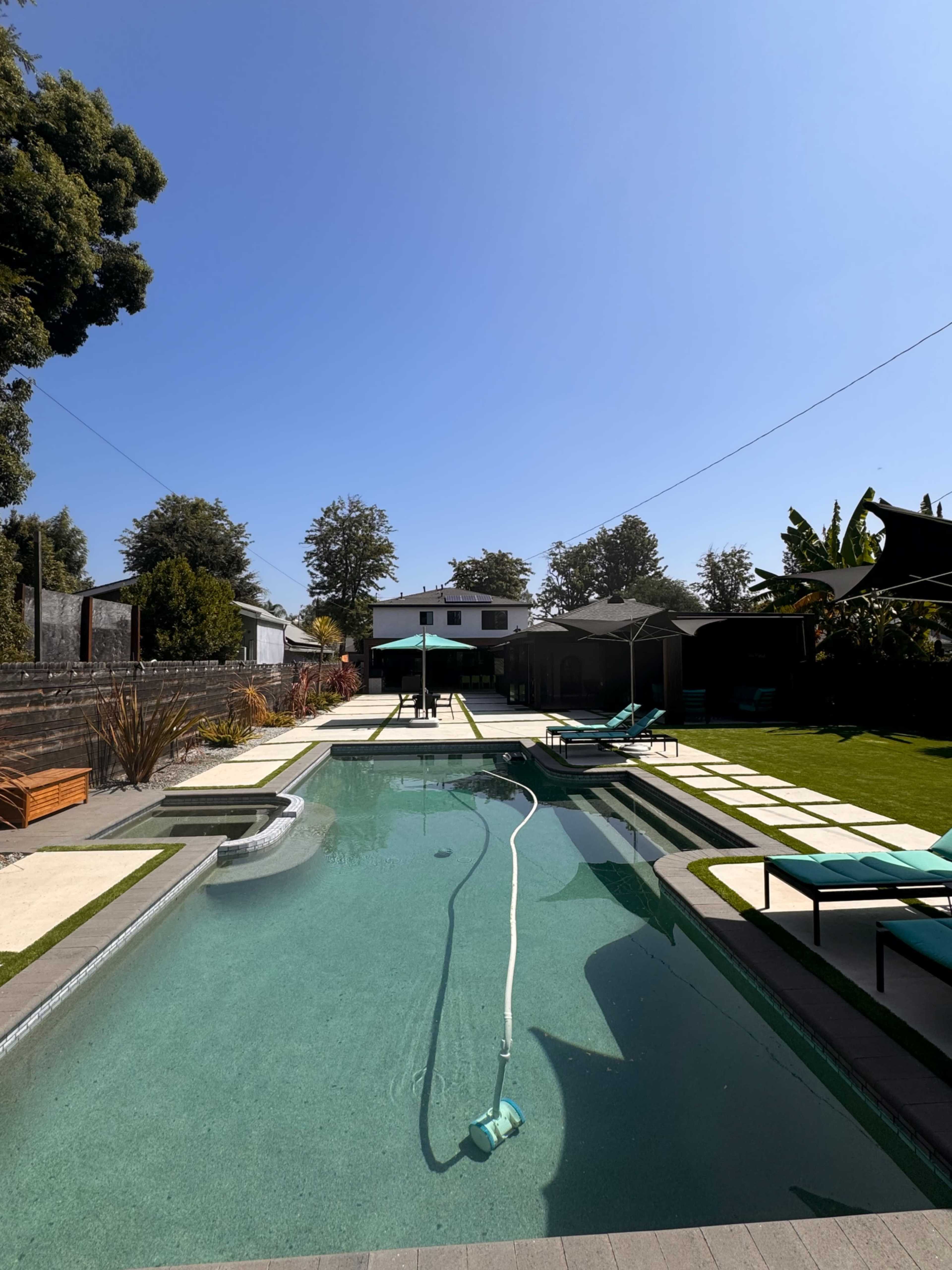 Spectacular Modern backyard & guest house Image in Los Cerritos, Long Beach, CA