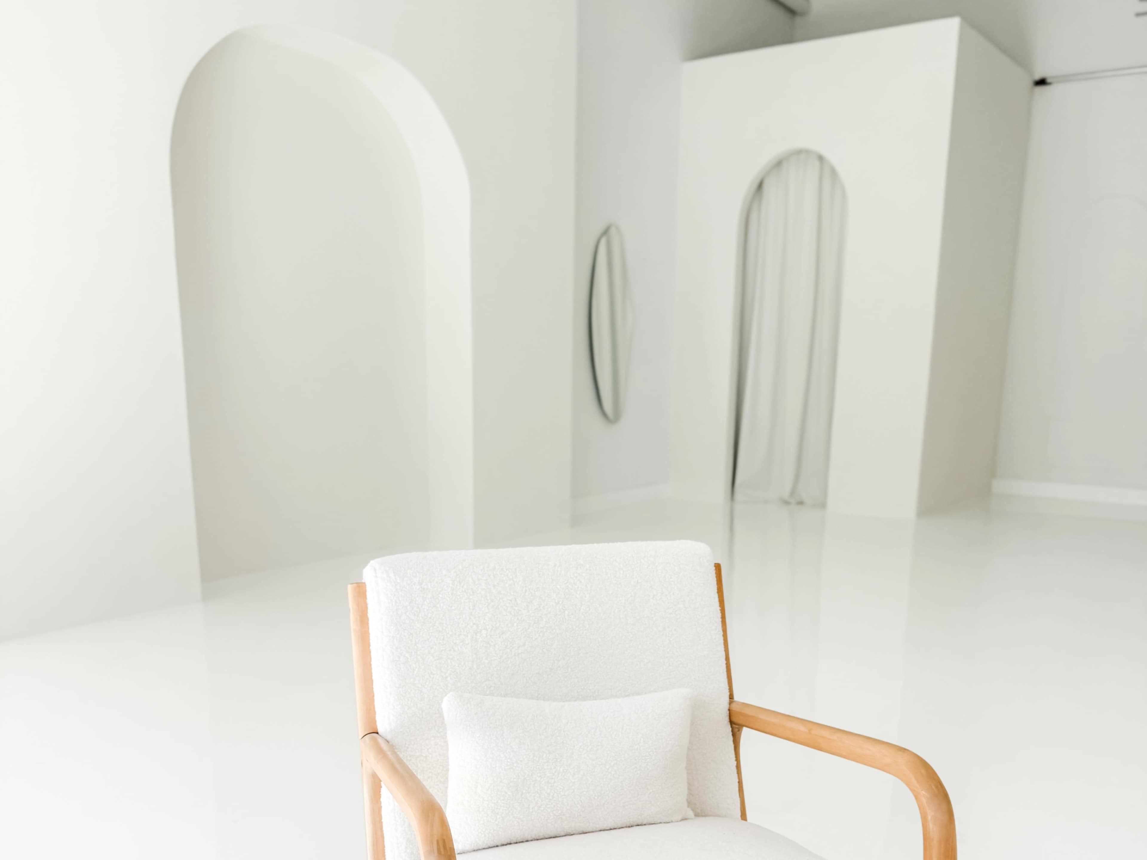 Modern All-White Photo Studio In Port Saint Lucie, Florida Image in Port St. Lucie, Port Saint Lucie, FL