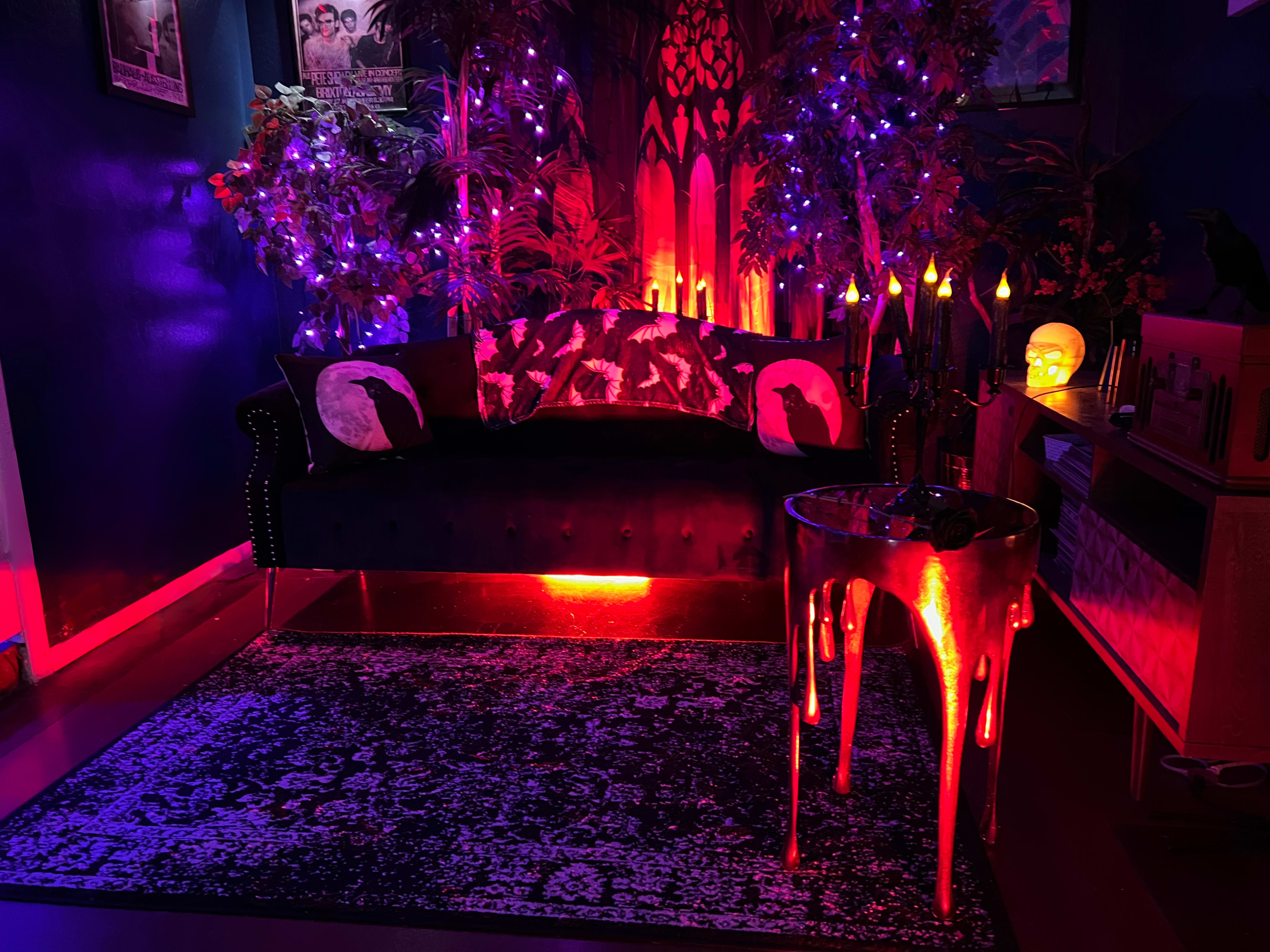 A unique house mixing mid-century modern with Victorian era gothic. Dancefloor with fog & lights, large backyard with stage, firepit & hot tub! Image in Alhambra, Phoenix, AZ