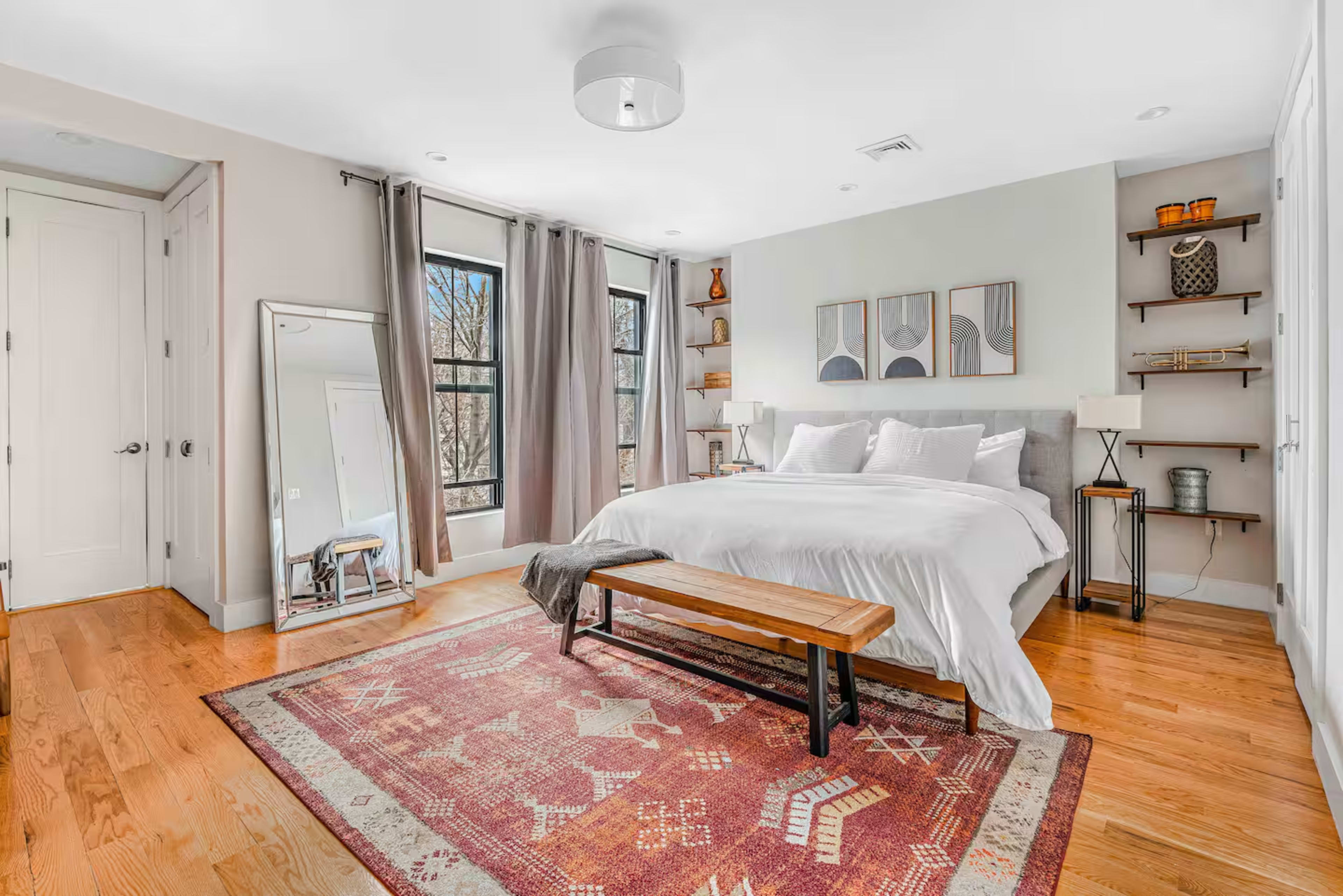 Modern & Trendy Spacious Brooklyn Townhouse Image in Bushwick, Brooklyn, NY