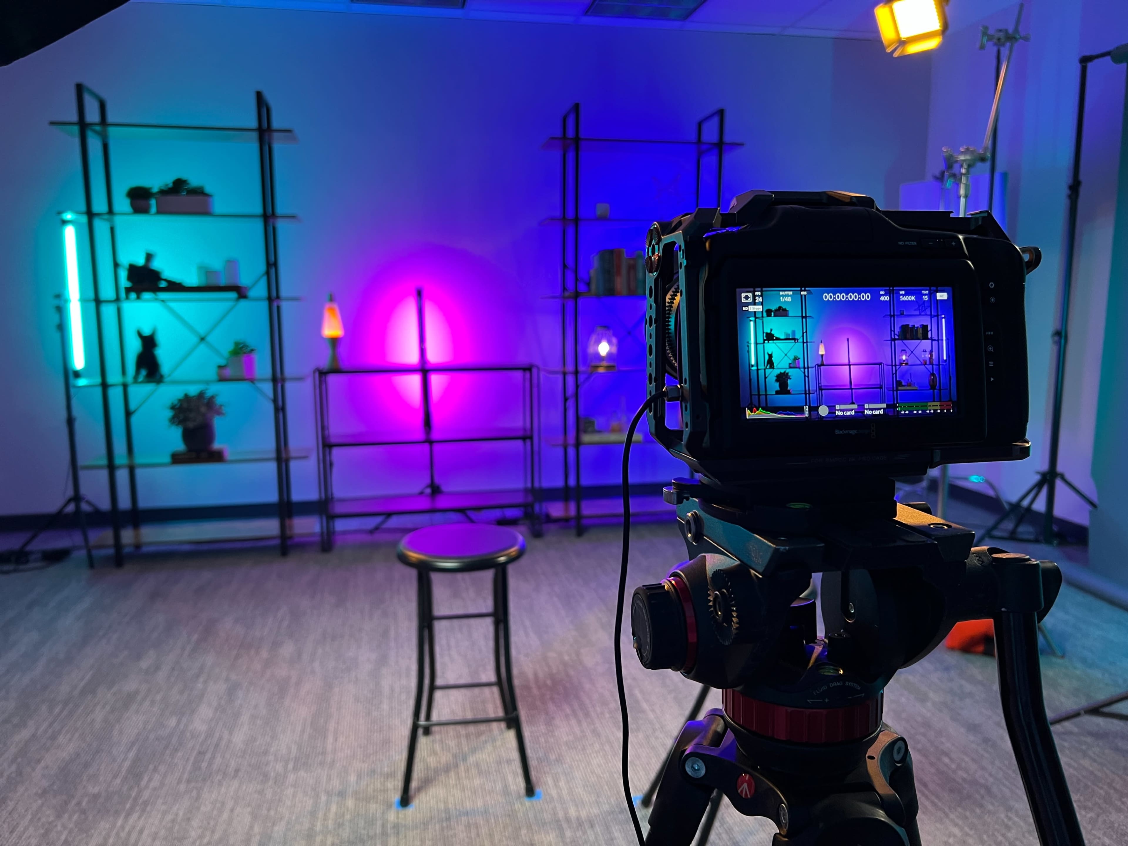 Video Studio for On-camera Presentations, Podcasts, and Interviews Image in Richardson, RICHARDSON, TX