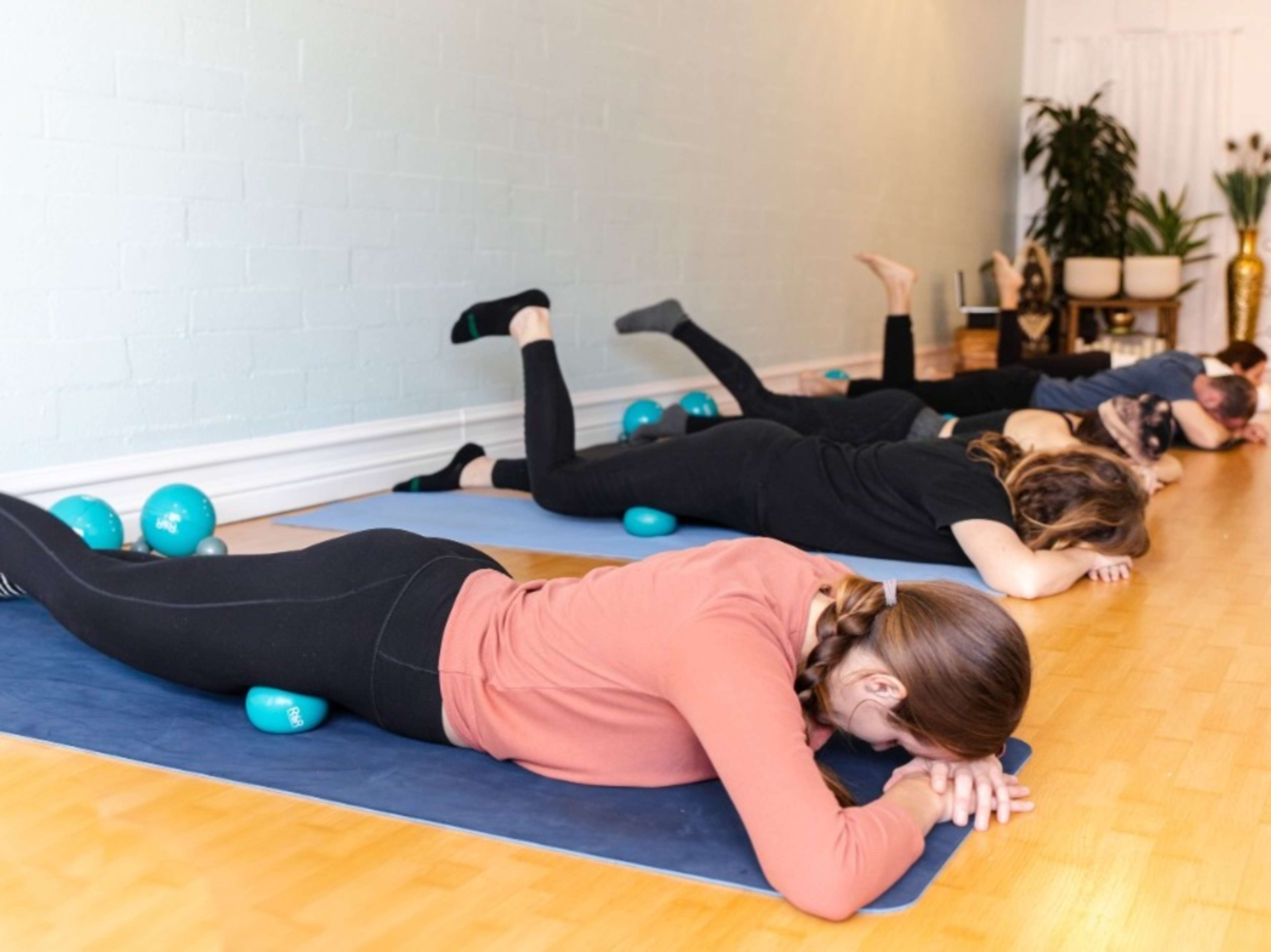 Mat Pilates & Rolling Release Experience