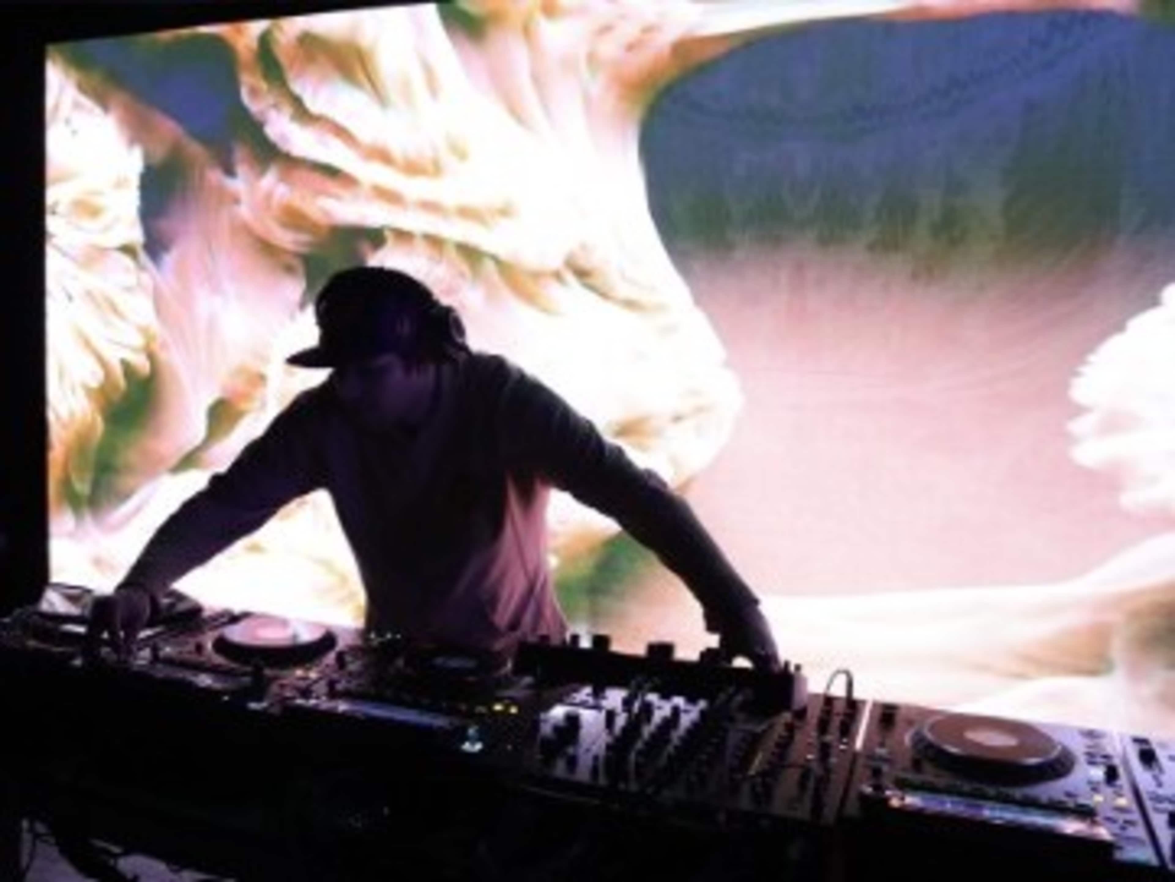 Pioneer DJ Set Up CDJ's, V-10 & RMX 