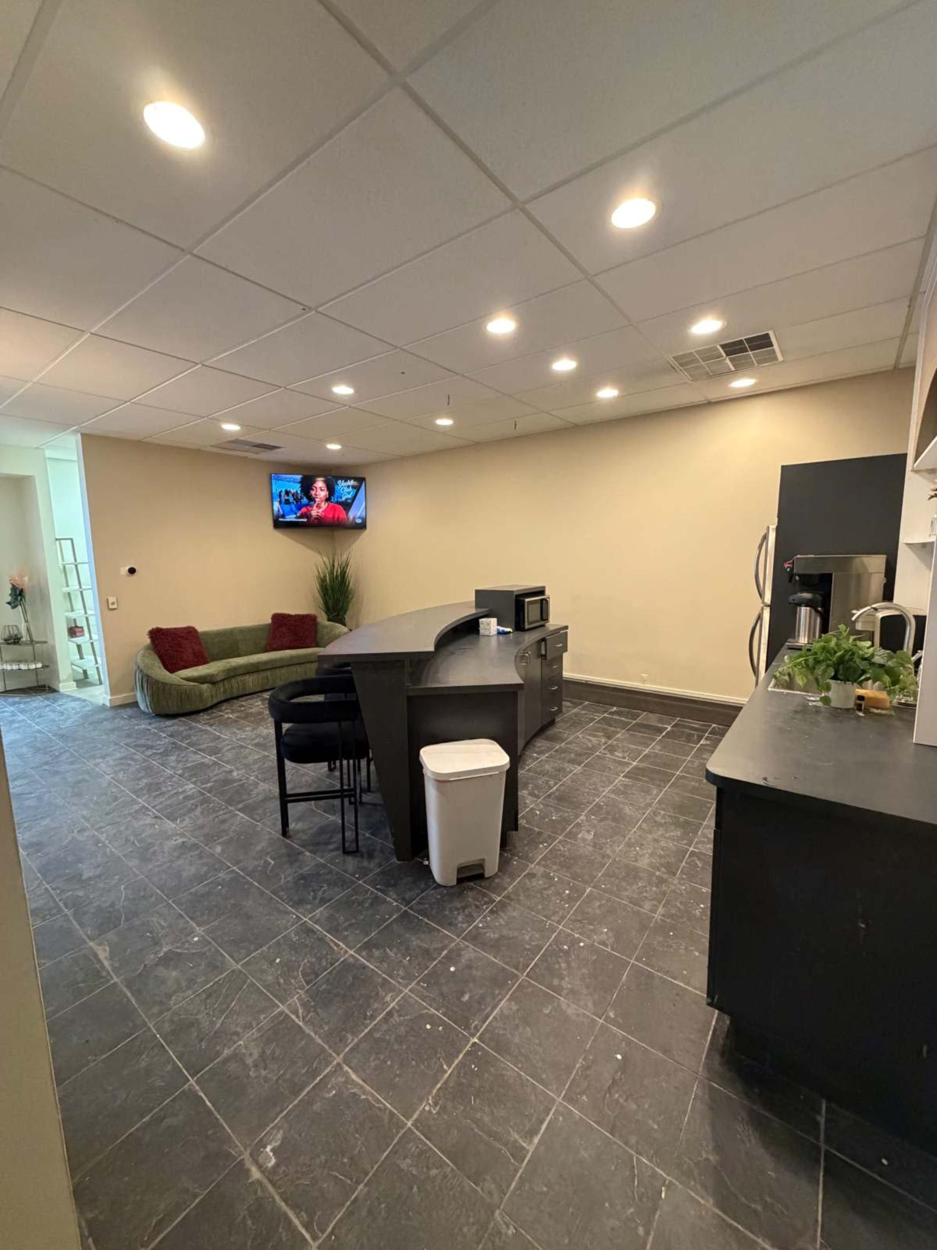 Intimate Space off Woodward Ave Pleasant Ridge Image in Pleasant Ridge, Pleasant Ridge, MI