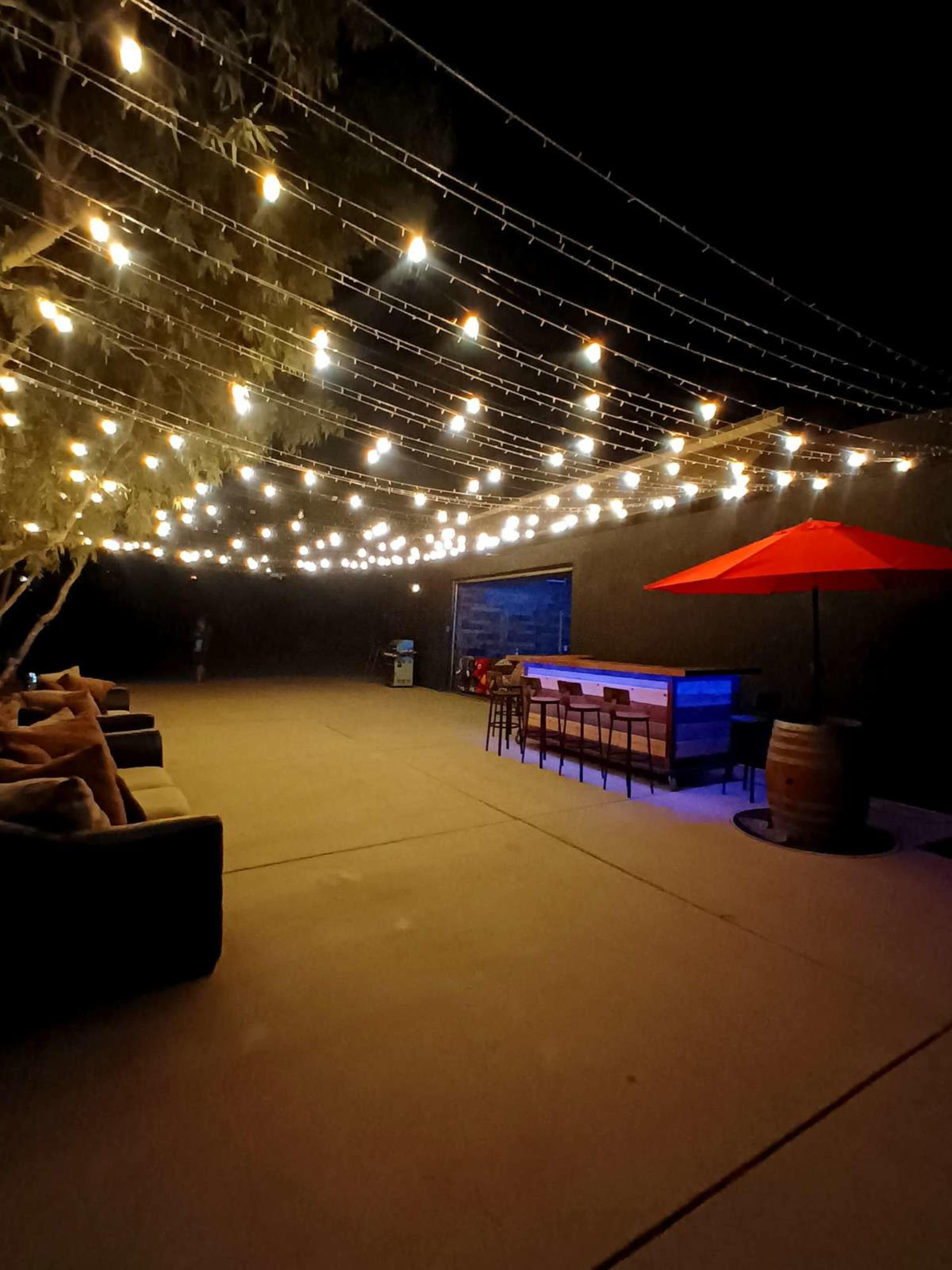 Club Style Garage with City View Image in Hesperia, Hesperia, CA